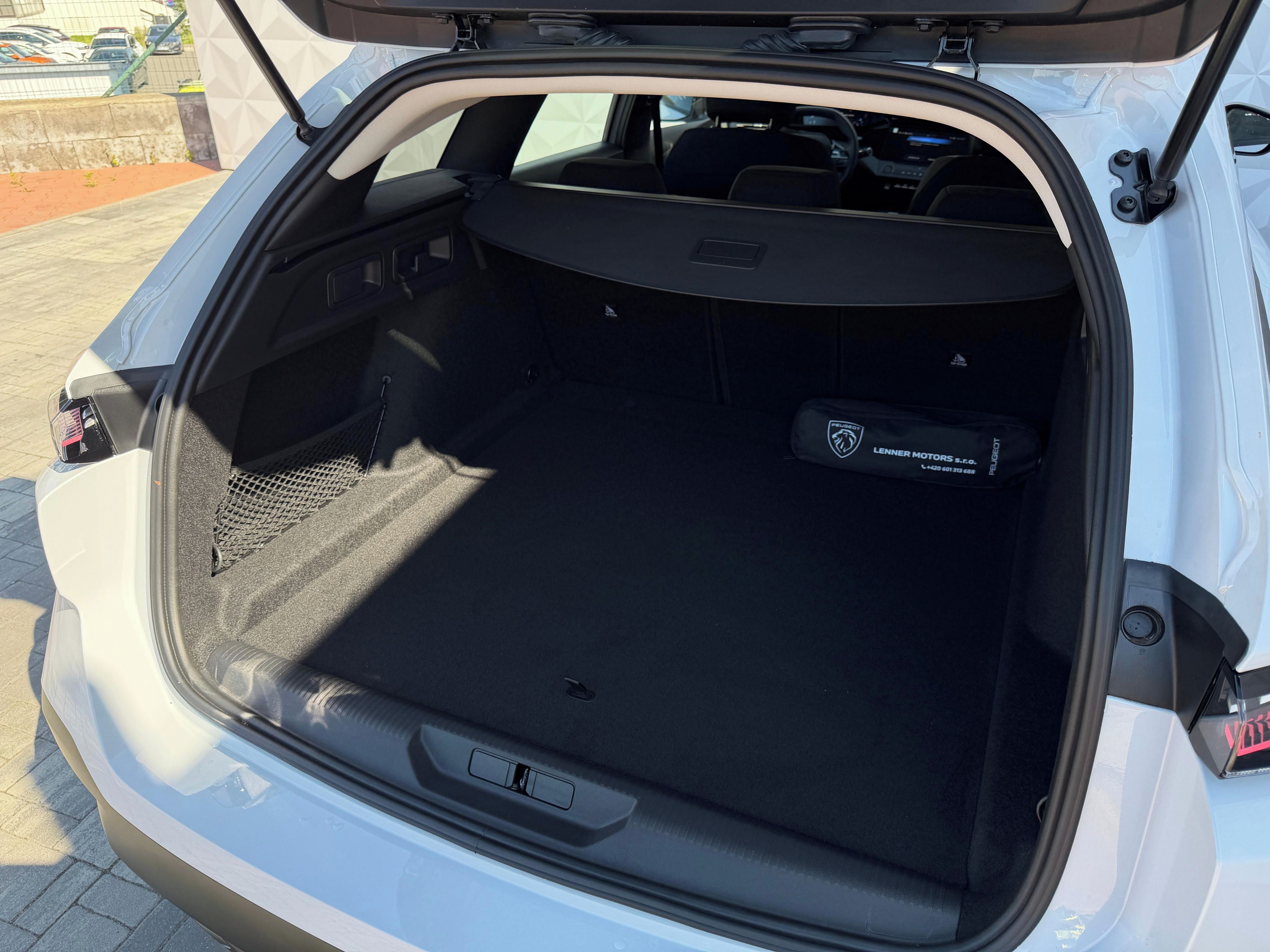 Peugeot 308, SW STYLE BlueHDi 130 EAT8 - fotka 6
