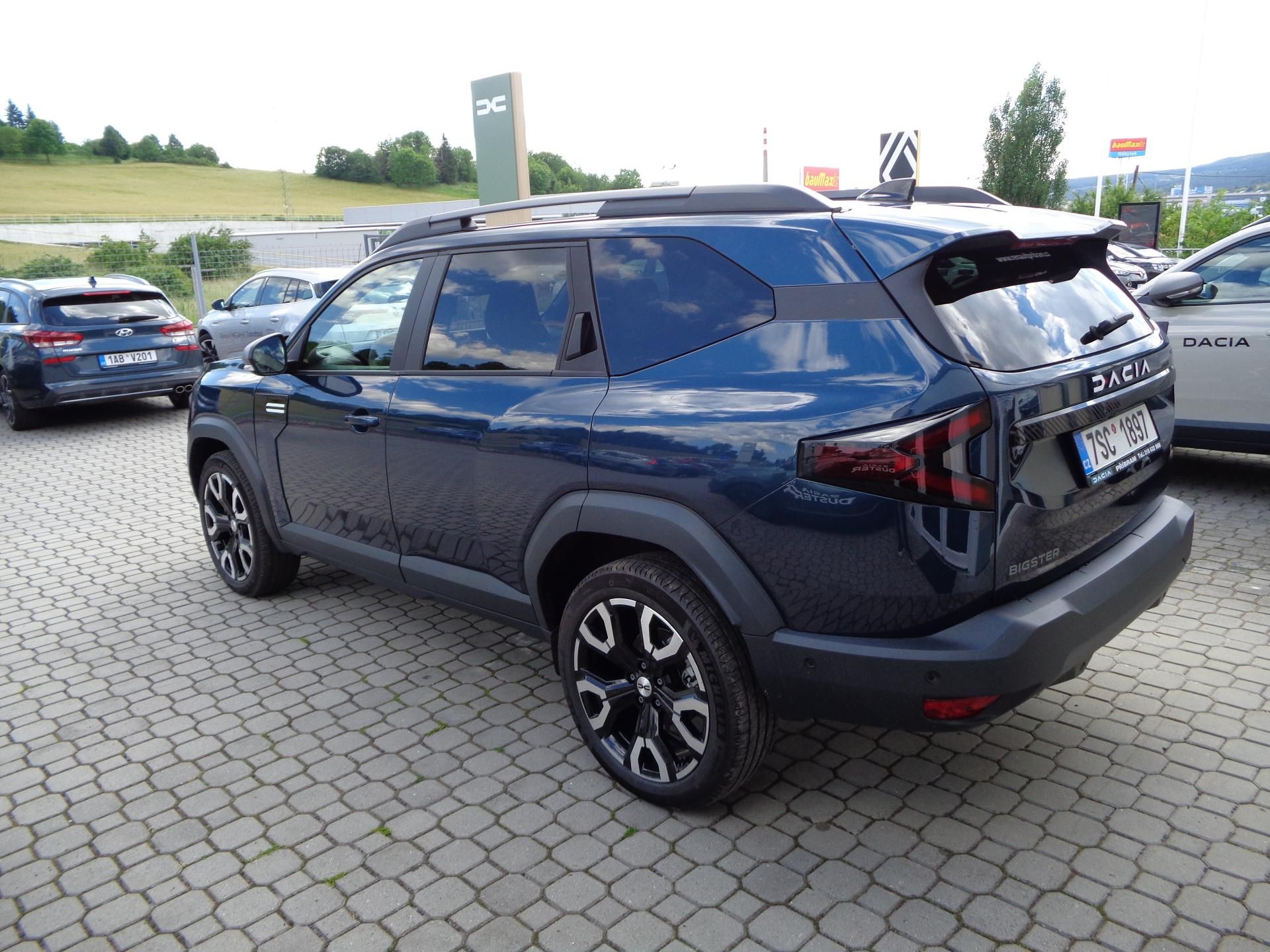 Dacia Bigster, Journey hybrid 155 - fotka 4
