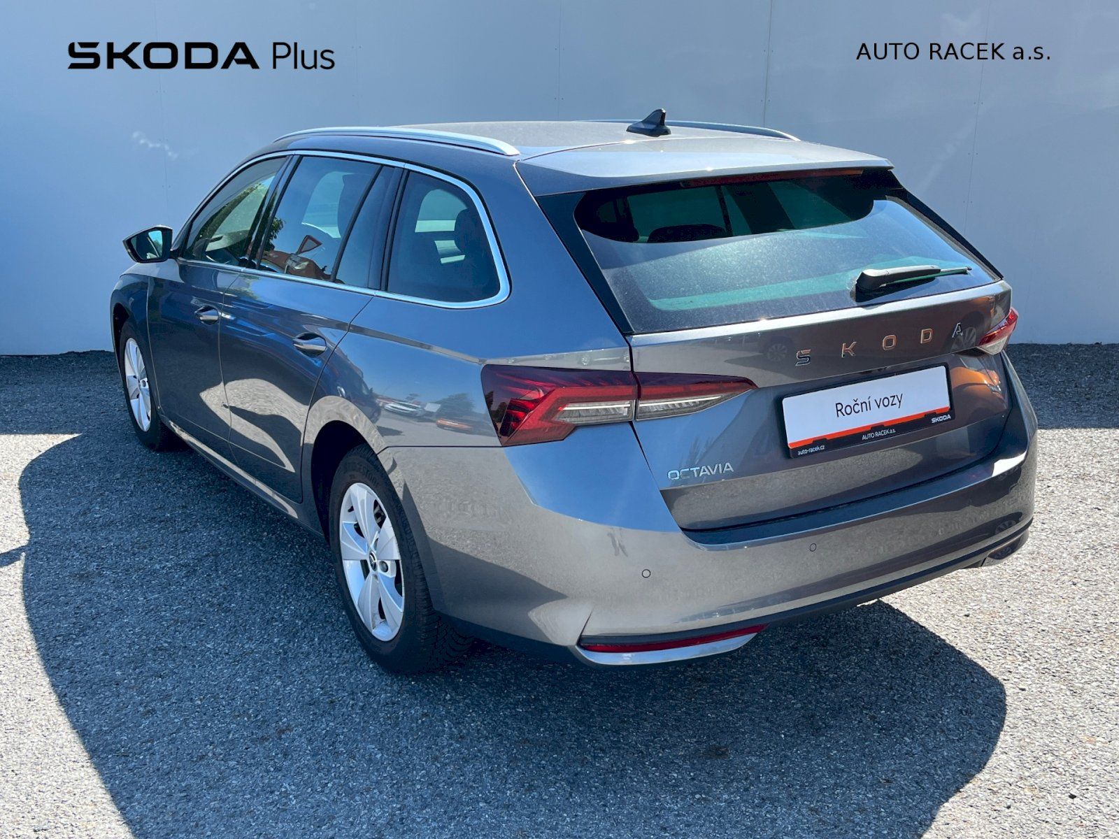 Škoda Octavia, 2.0 TDI 110kW DSG Top Selectio - fotka 2