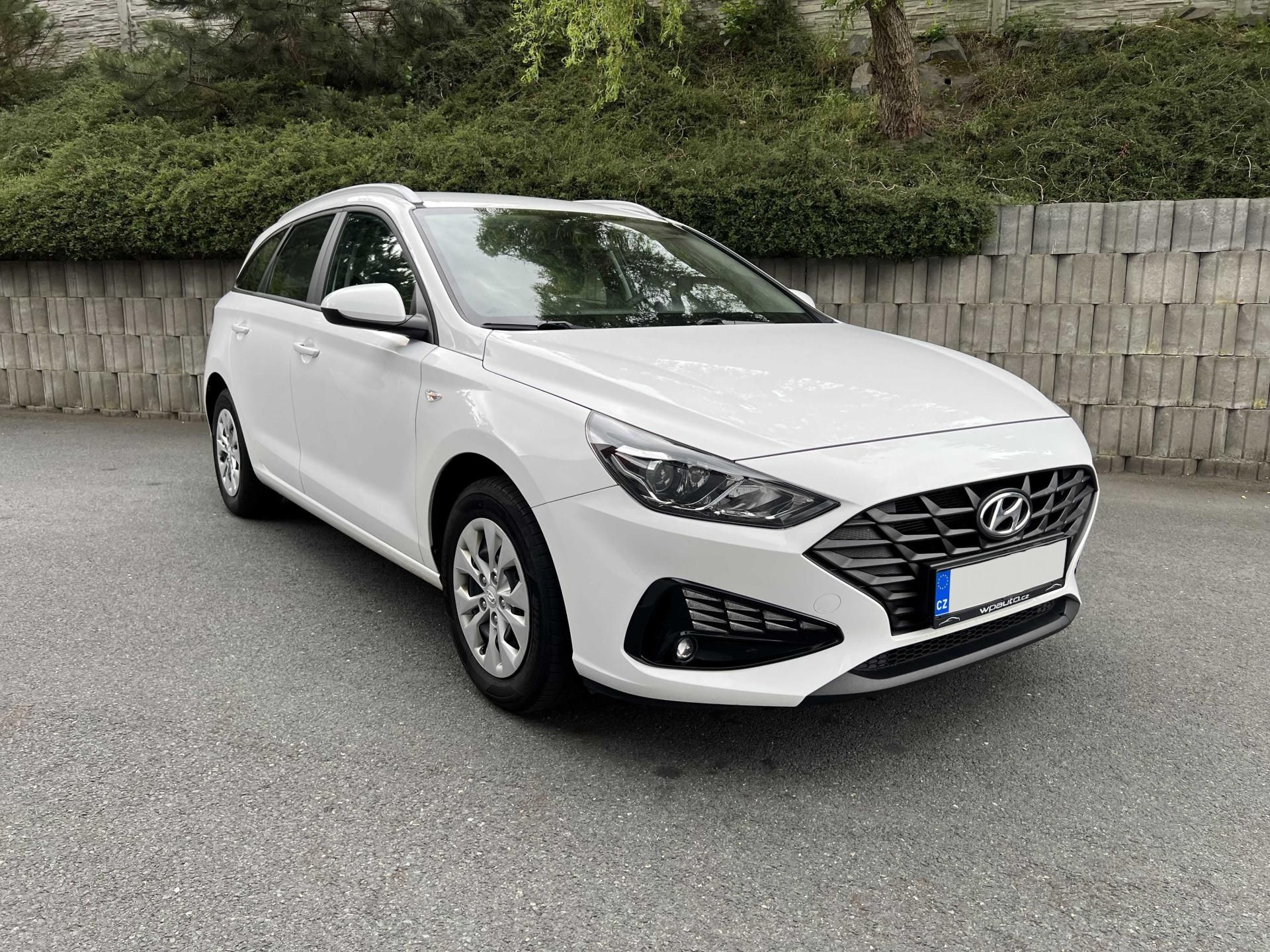 Hyundai i30, 1.5 DPi 81 kW 1.MAJ SERVISKA - fotka 3
