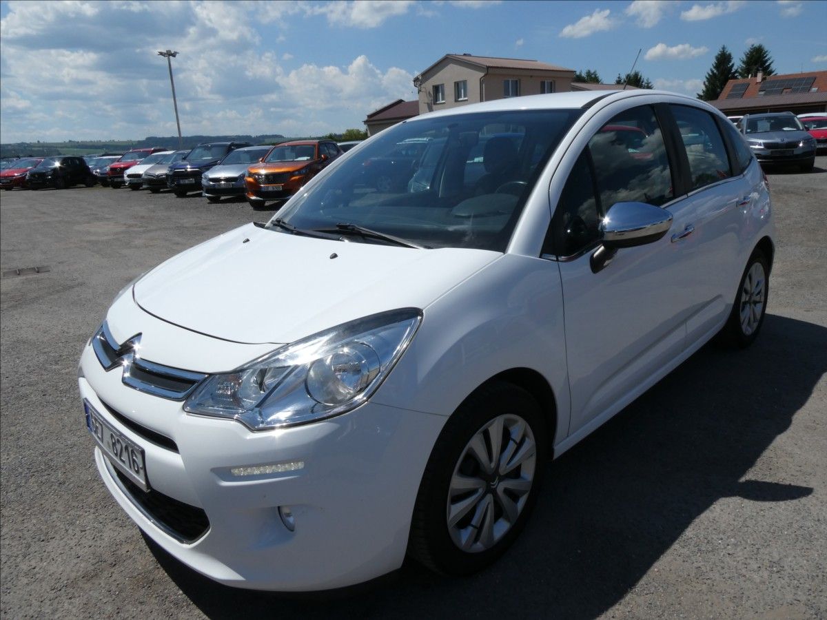 Citroën C3, 1,2 i 60kW klima,závěs,2x kola - fotka 3