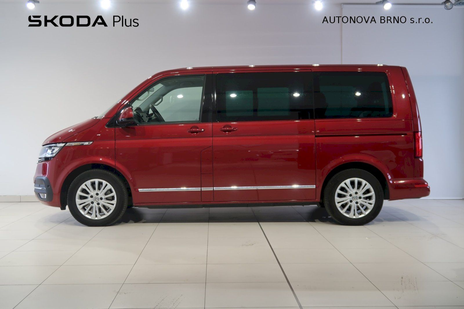 Volkswagen Multivan, 6.1 2.0 TDI 150kW Highline 4Mo - fotka 3