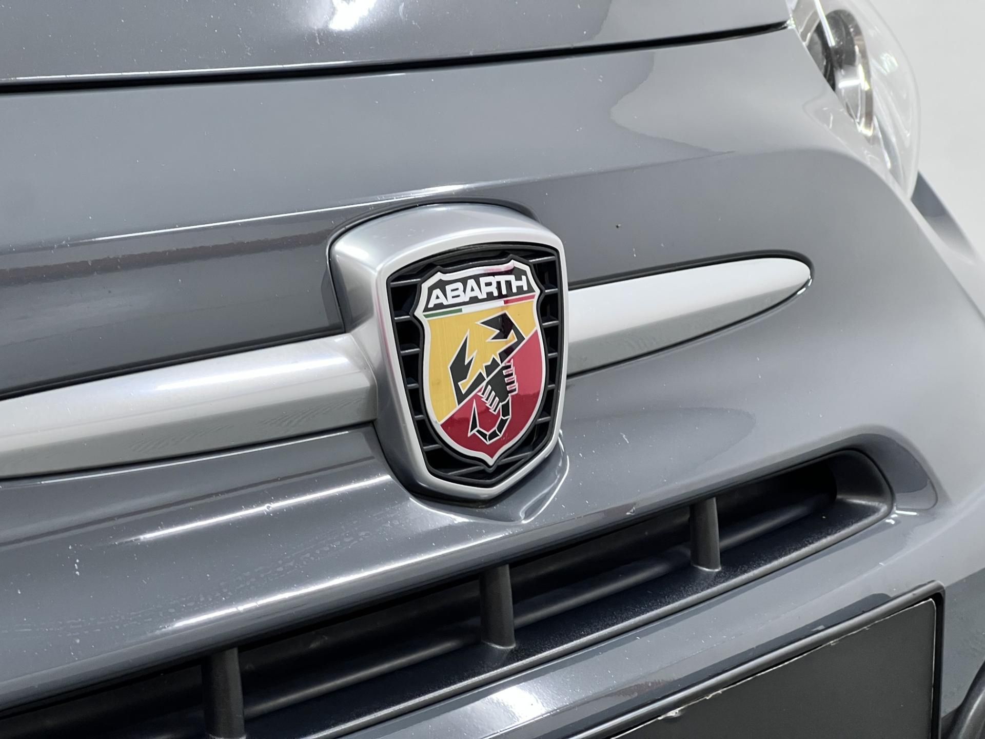 Fiat 500C, Abarth 595C Turismo manuál - fotka 3