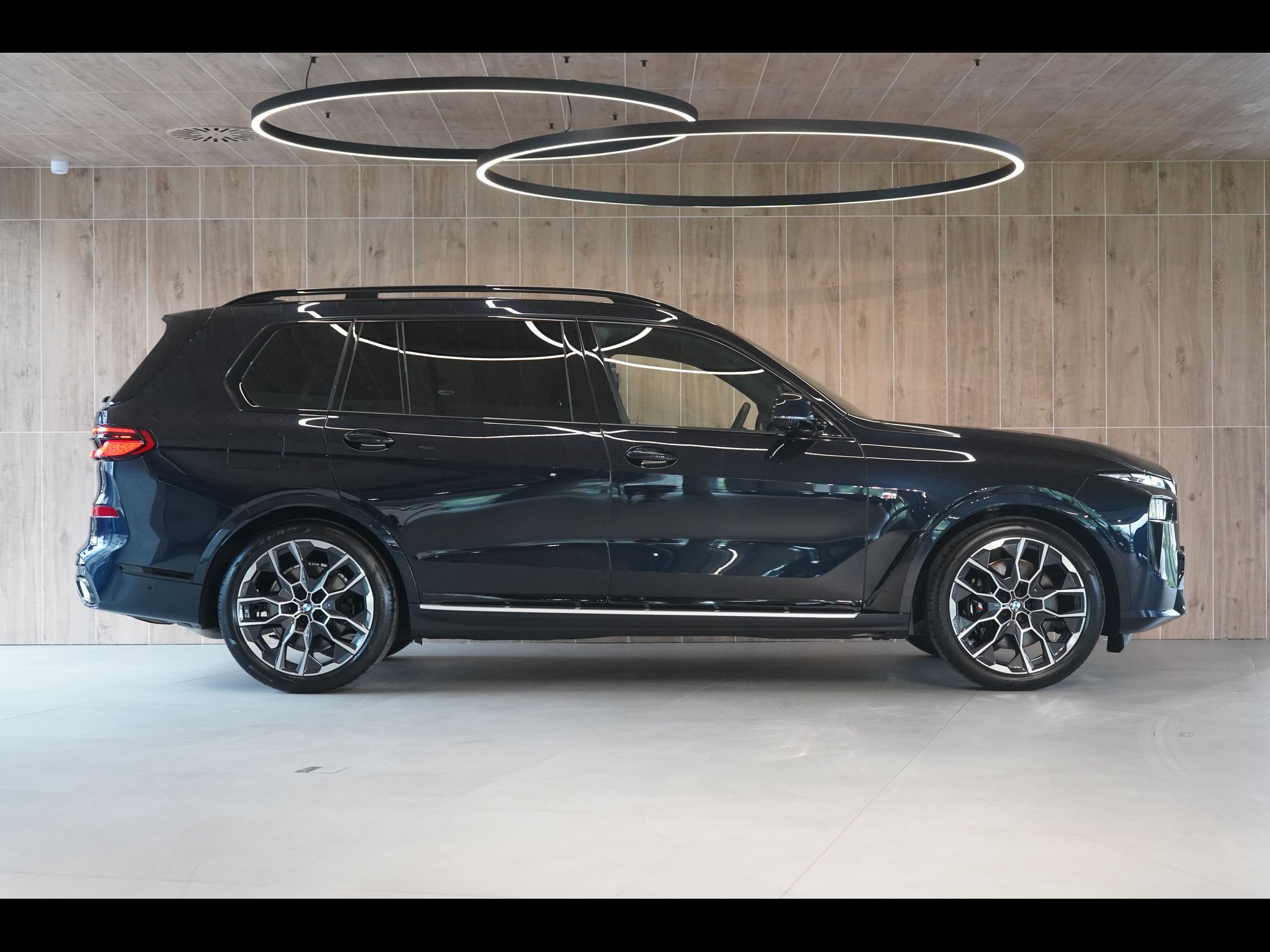 BMW X7, 40d xDrive,Executive Drive PRO - fotka 6
