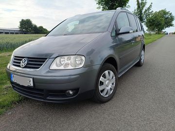 1.9 TDI , 255 tisíc kilometrů.