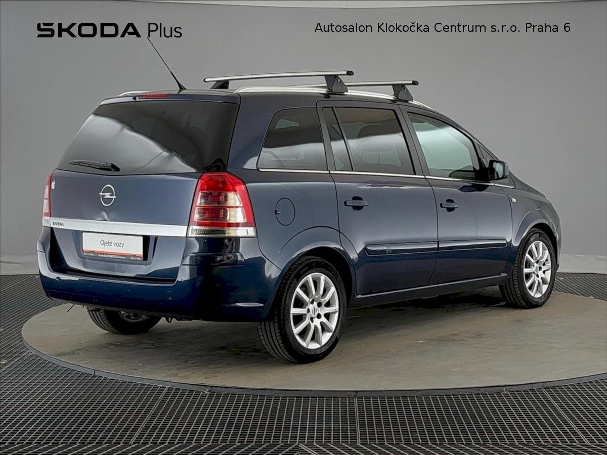 Opel Zafira, 16V103 kW - fotka 2