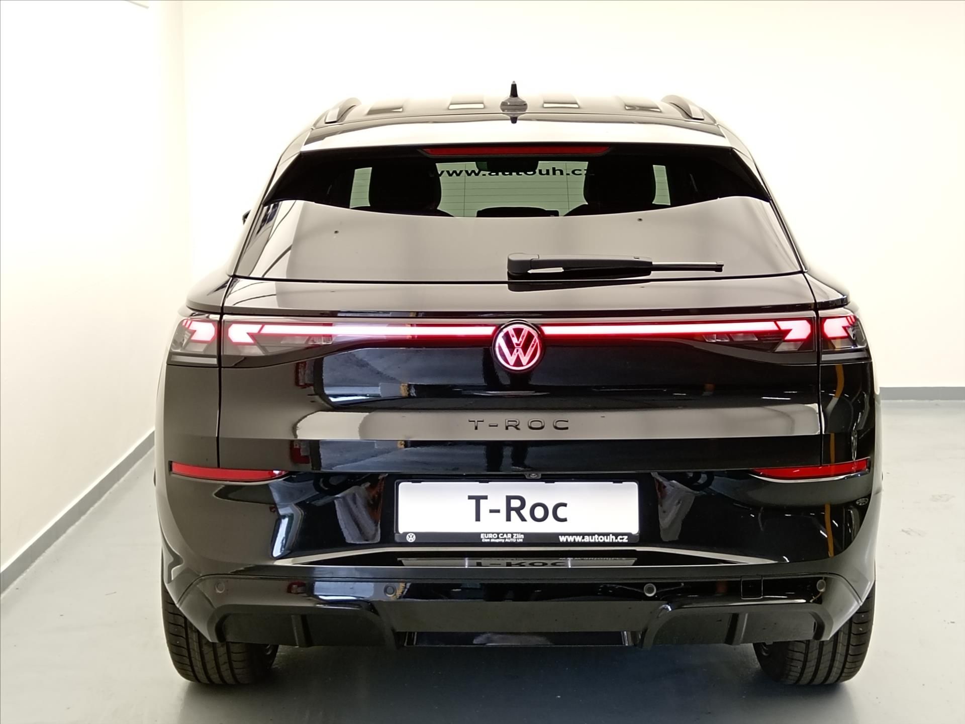 Volkswagen T-Roc, 1,5 eTSI R line110 kW - fotka 5