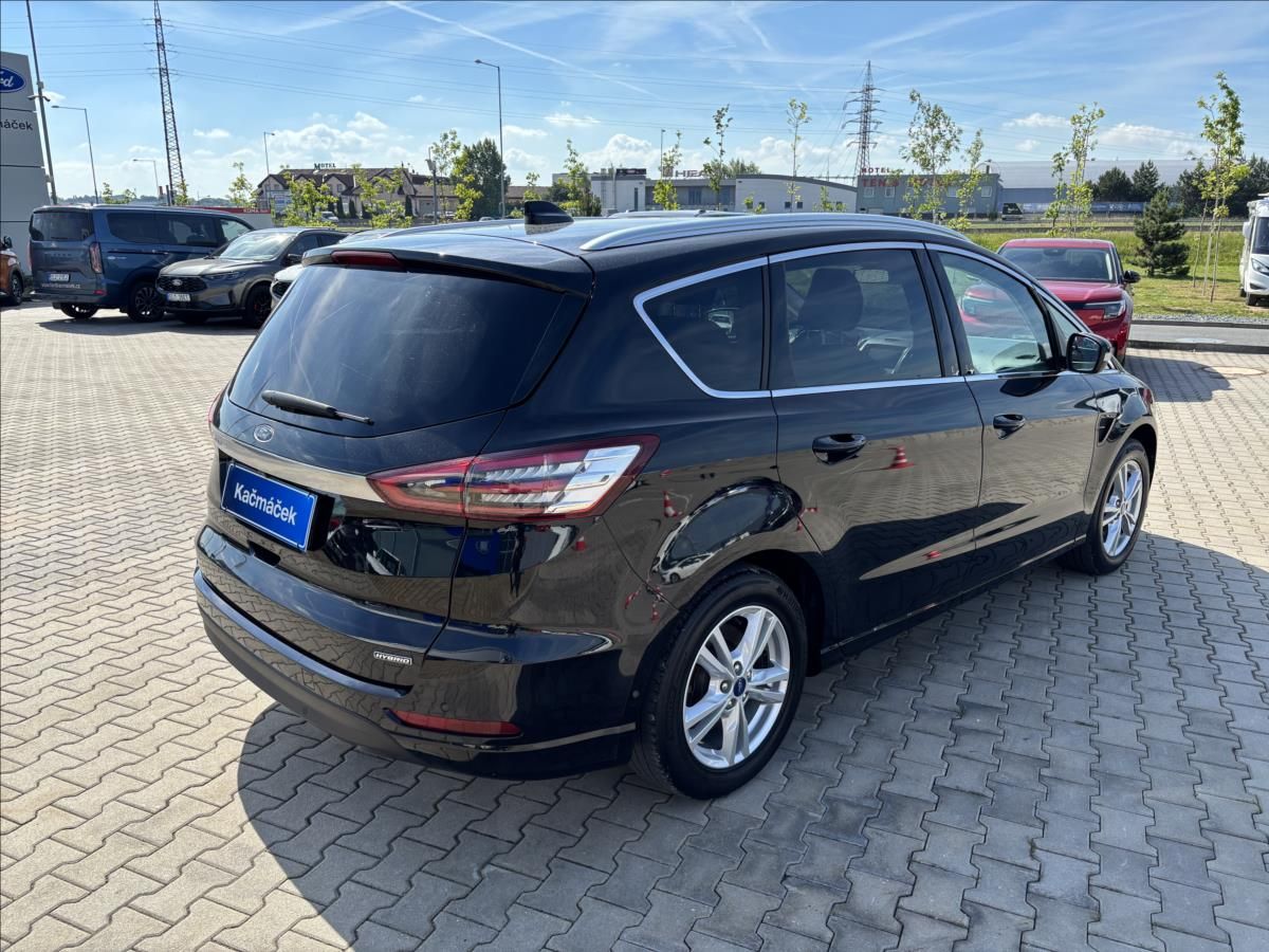 Ford S-MAX, 2,5 Hev Titanium 140kW - fotka 5