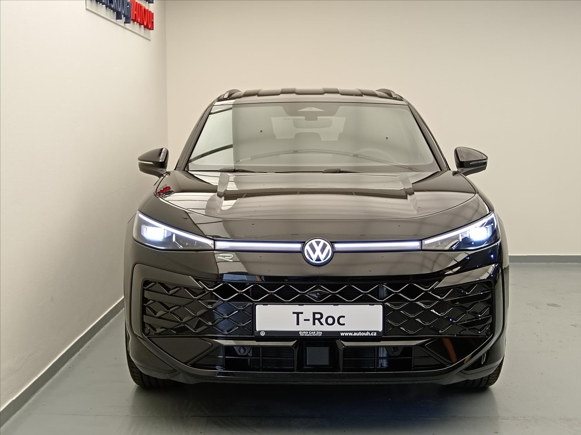 Volkswagen T-Roc, 1,5 eTSI R line110 kW - fotka 2