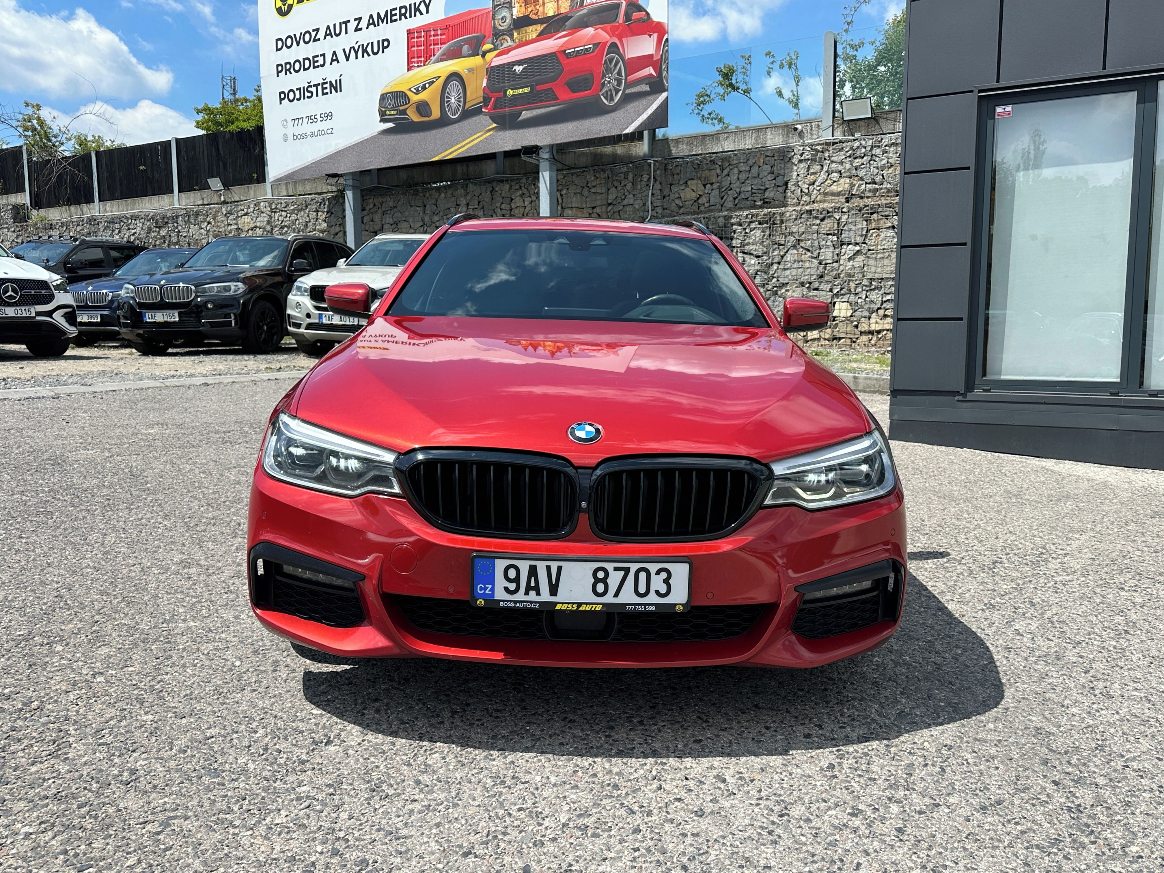 BMW Řada 5, BMW 530D 2019 - fotka 3