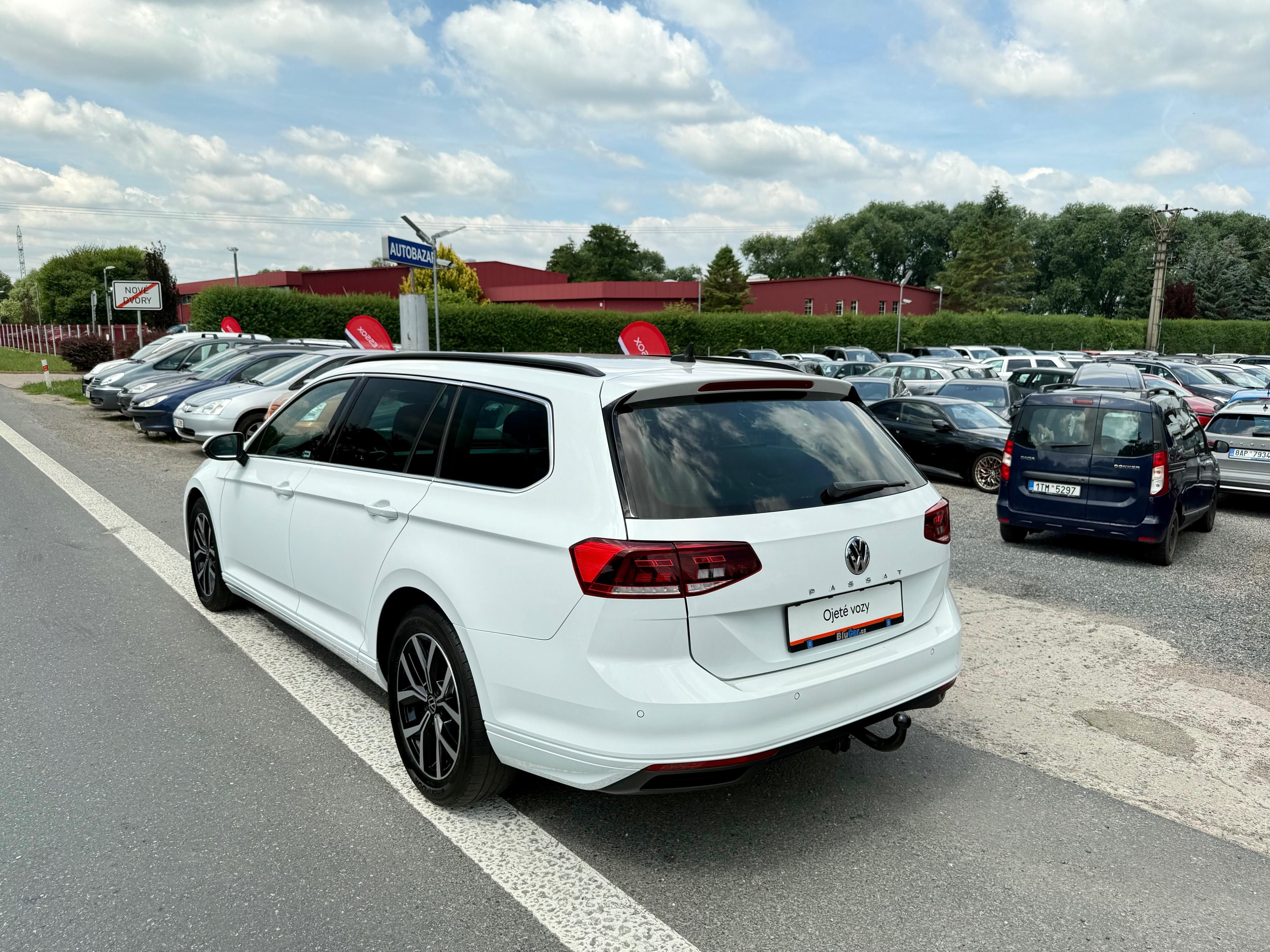 Volkswagen Passat, 2.0TDi FL DSG ACC Keyles Tažné - fotka 2