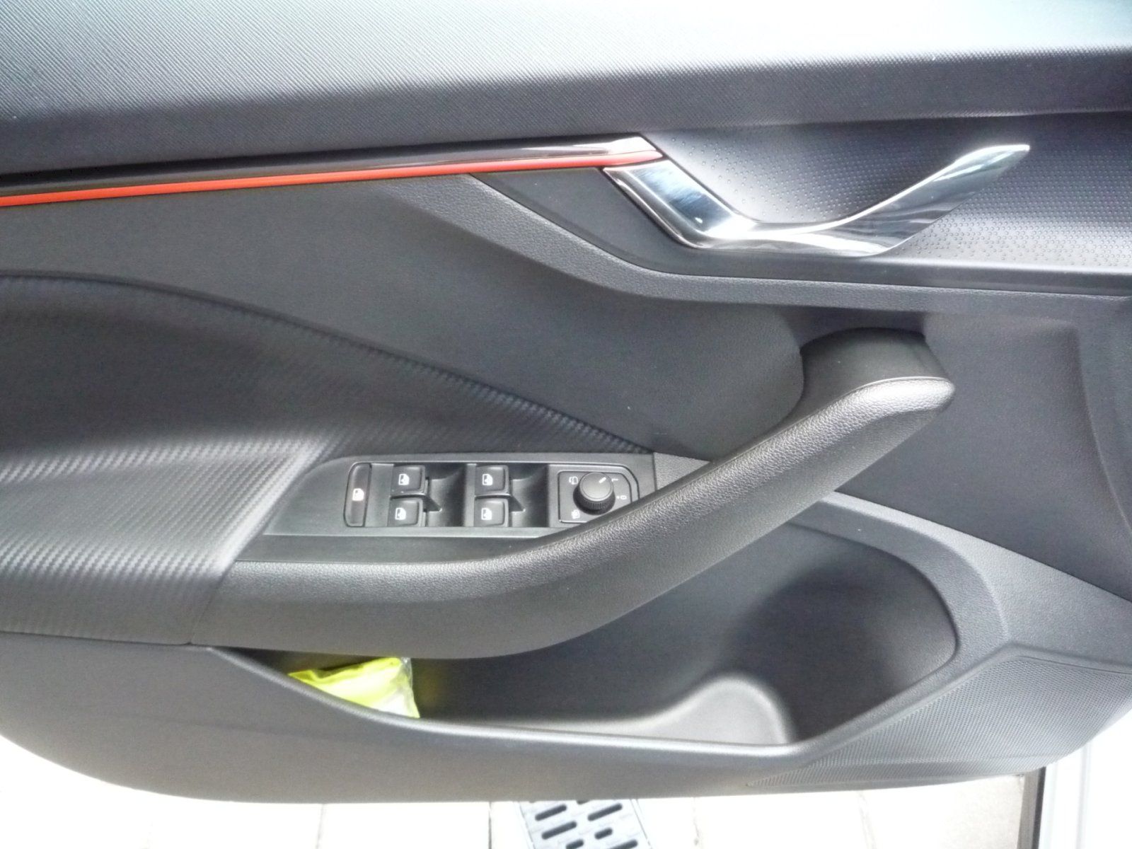 Škoda Scala, 1,5TSi 110kW DSG MONTE CARLO - fotka 6