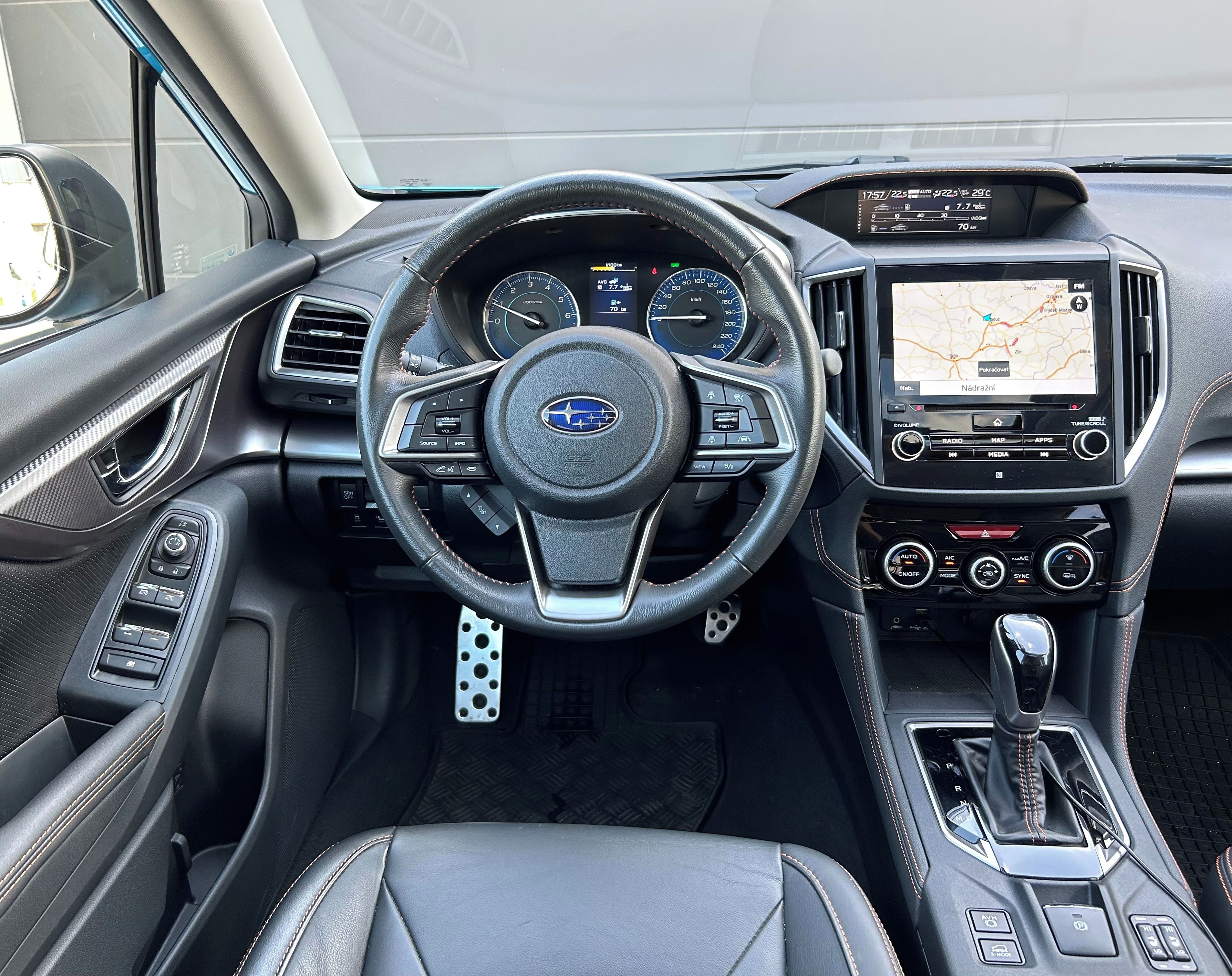Subaru XV, 2.0e-Boxer Sport, zánovní stav - fotka 3