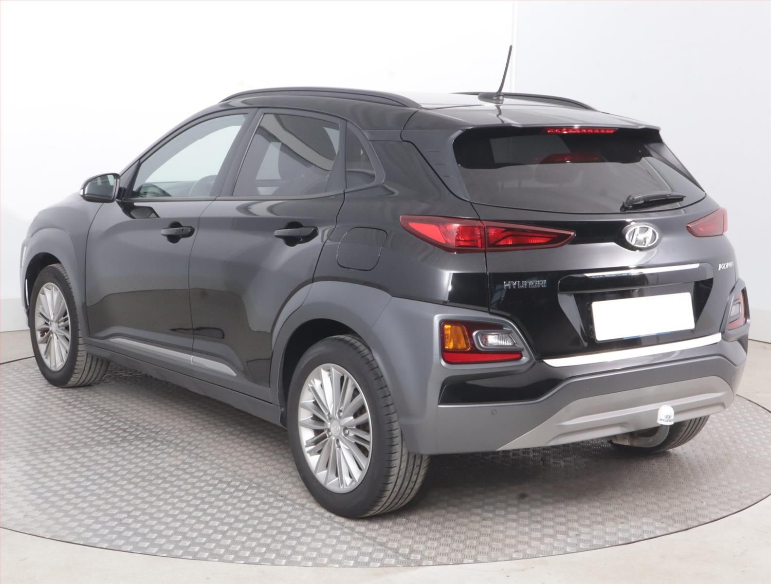 Hyundai Kona, 1.0 T-GDI, Serv.kniha, Kůže - fotka 4