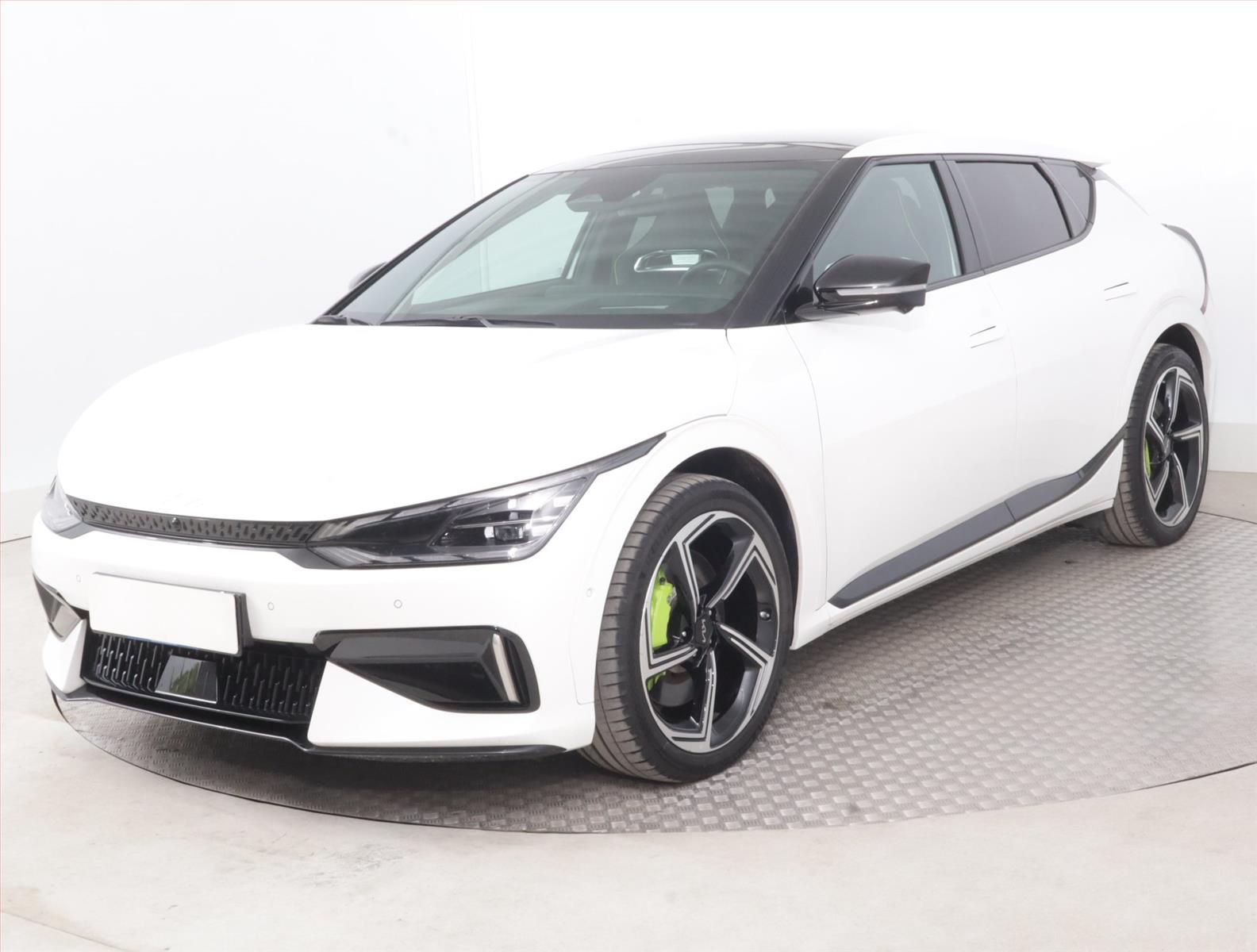 Kia EV6, GT AWD 77.4 kWh, SoH 99% - fotka 2