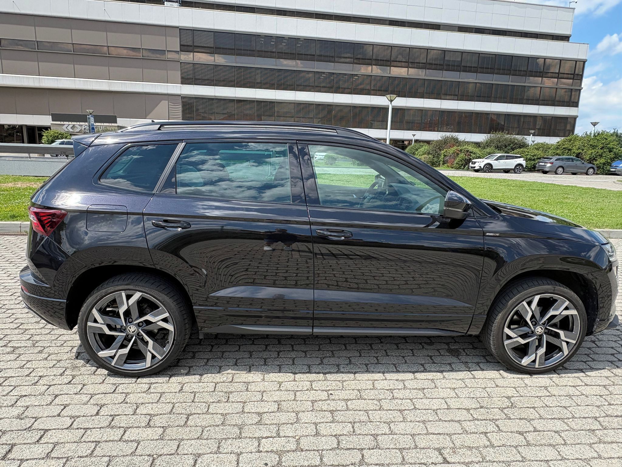 Škoda Karoq, 1.5 TSi, Sportline, DSG, tažné - fotka 6