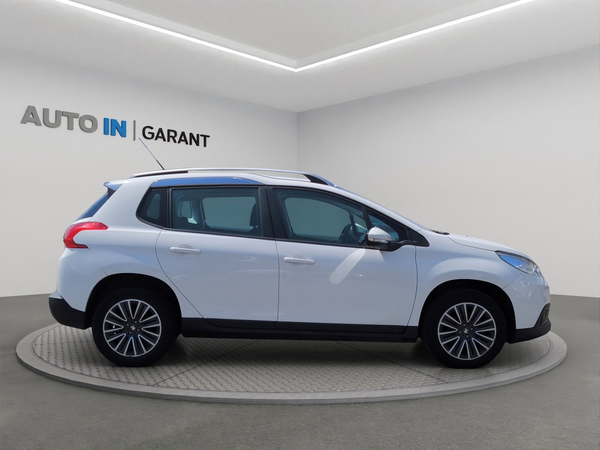 Peugeot 2008, ACTIVE 1.6 e-HDI 68kW, ČR, 1. - fotka 4