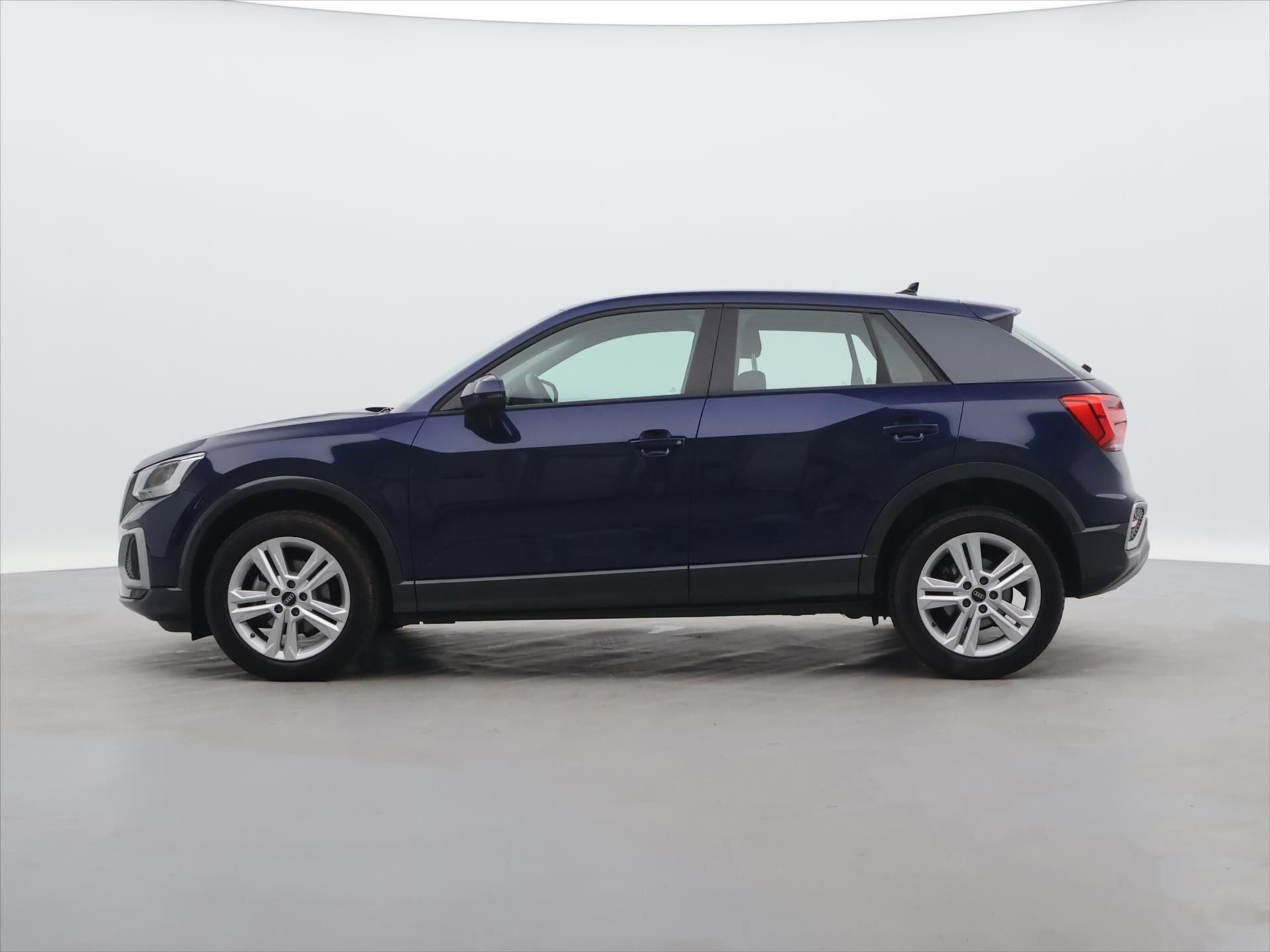 Audi Q2, 1,5 TFSI 110 kW Advanced Aut. - fotka 4