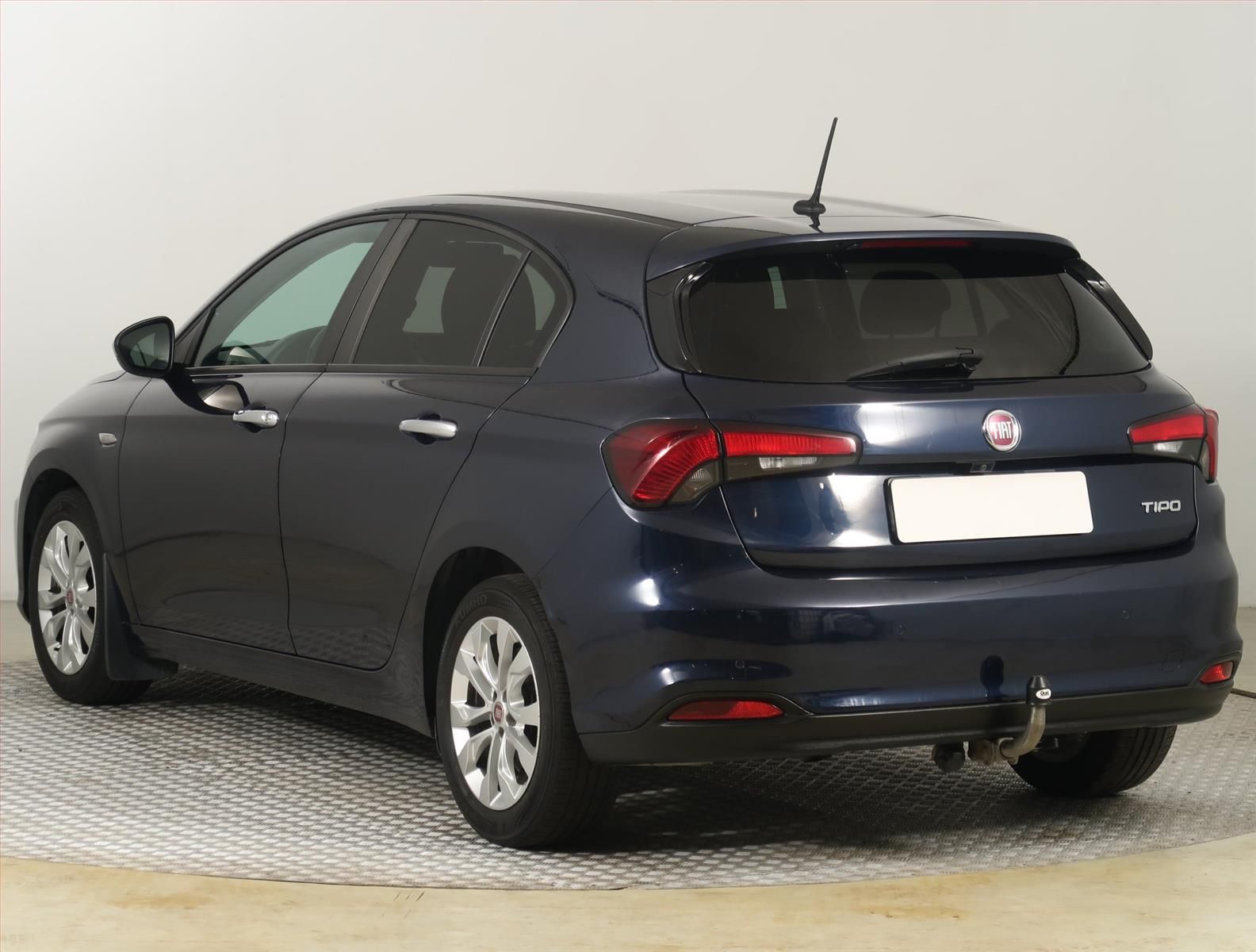 Fiat Tipo, 1.4 16V, Serv.kniha, Navi - fotka 4