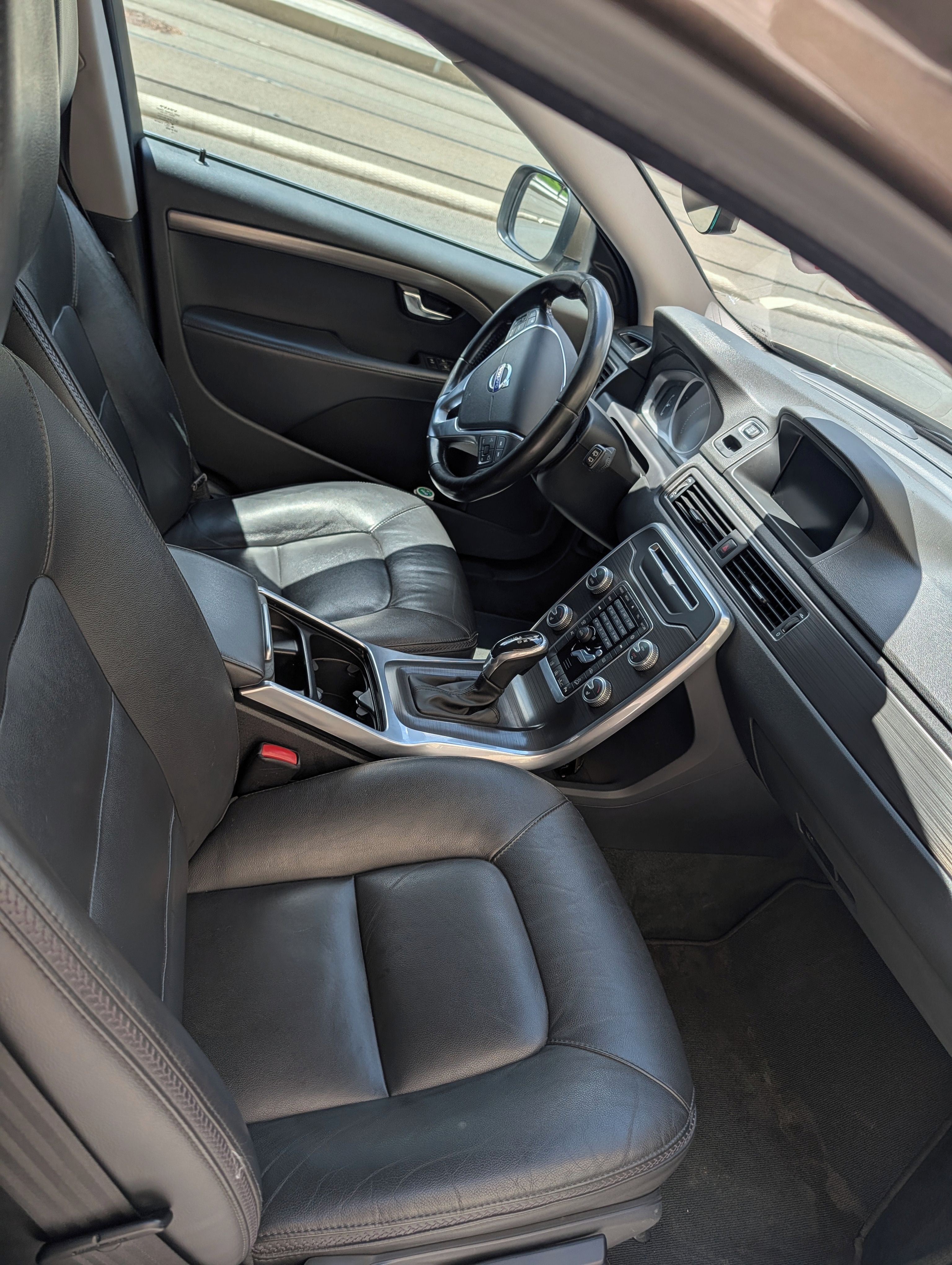 Volvo XC70, 2015, D5, AWD, aut - fotka 6