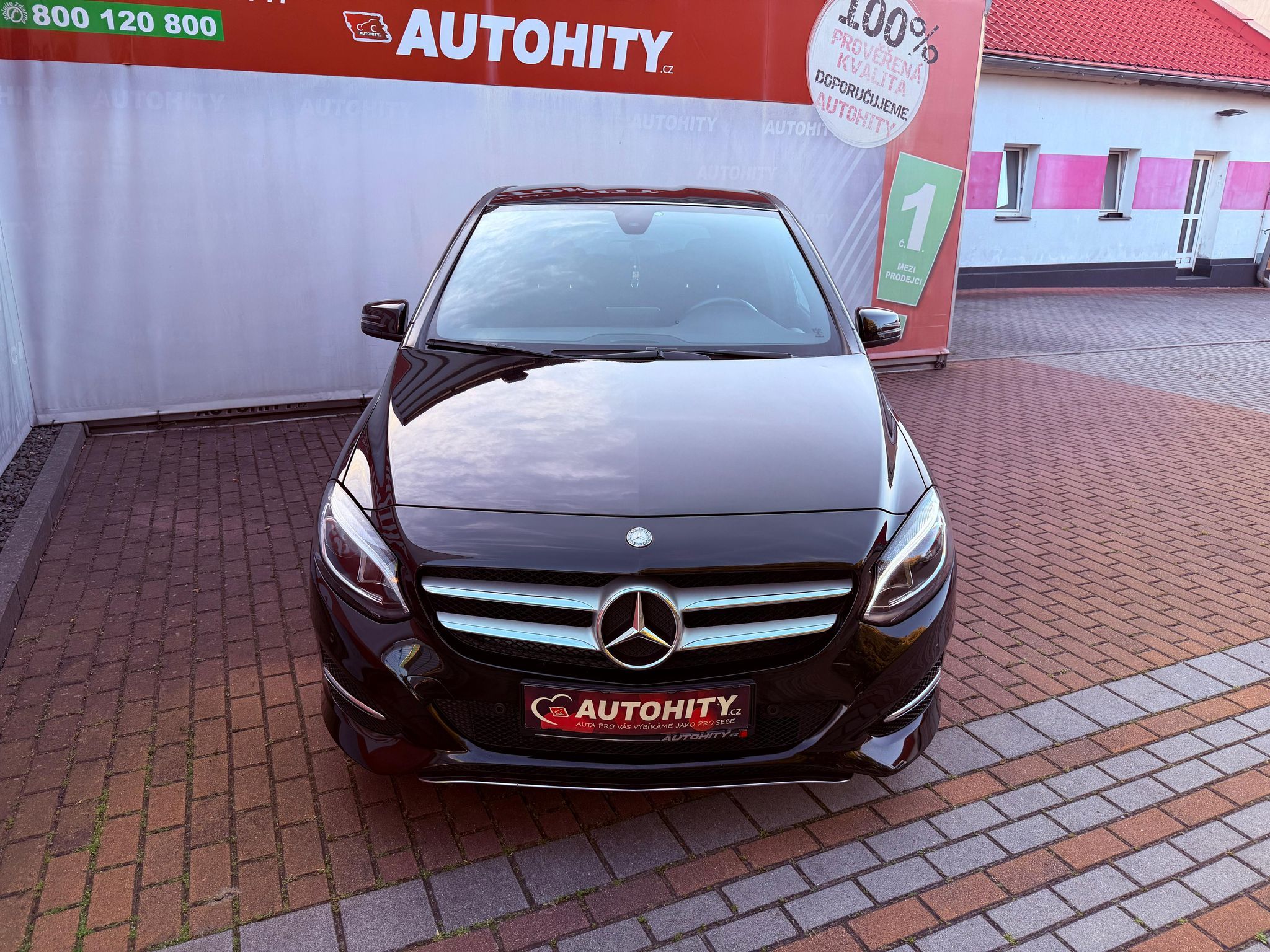 Mercedes-Benz Třídy B, 180d 7G, ČR - fotka 2