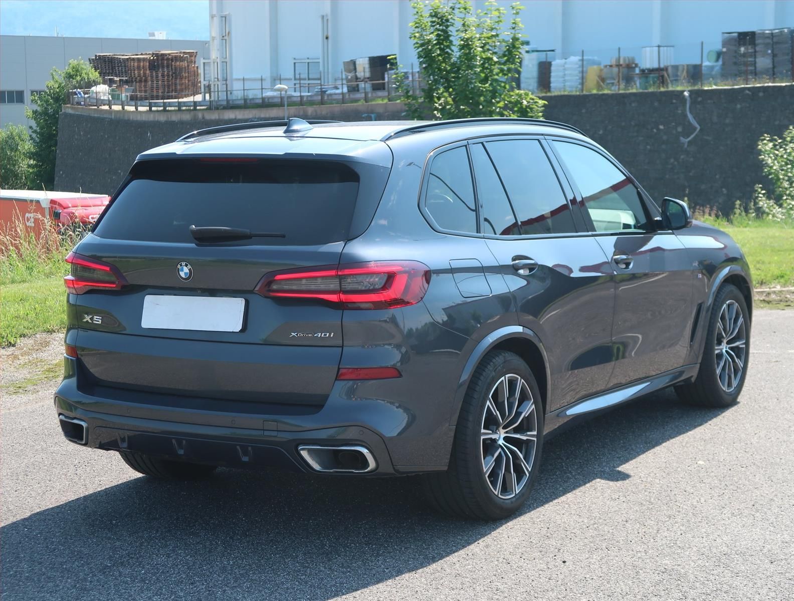 BMW X5, xDrive40i - fotka 4