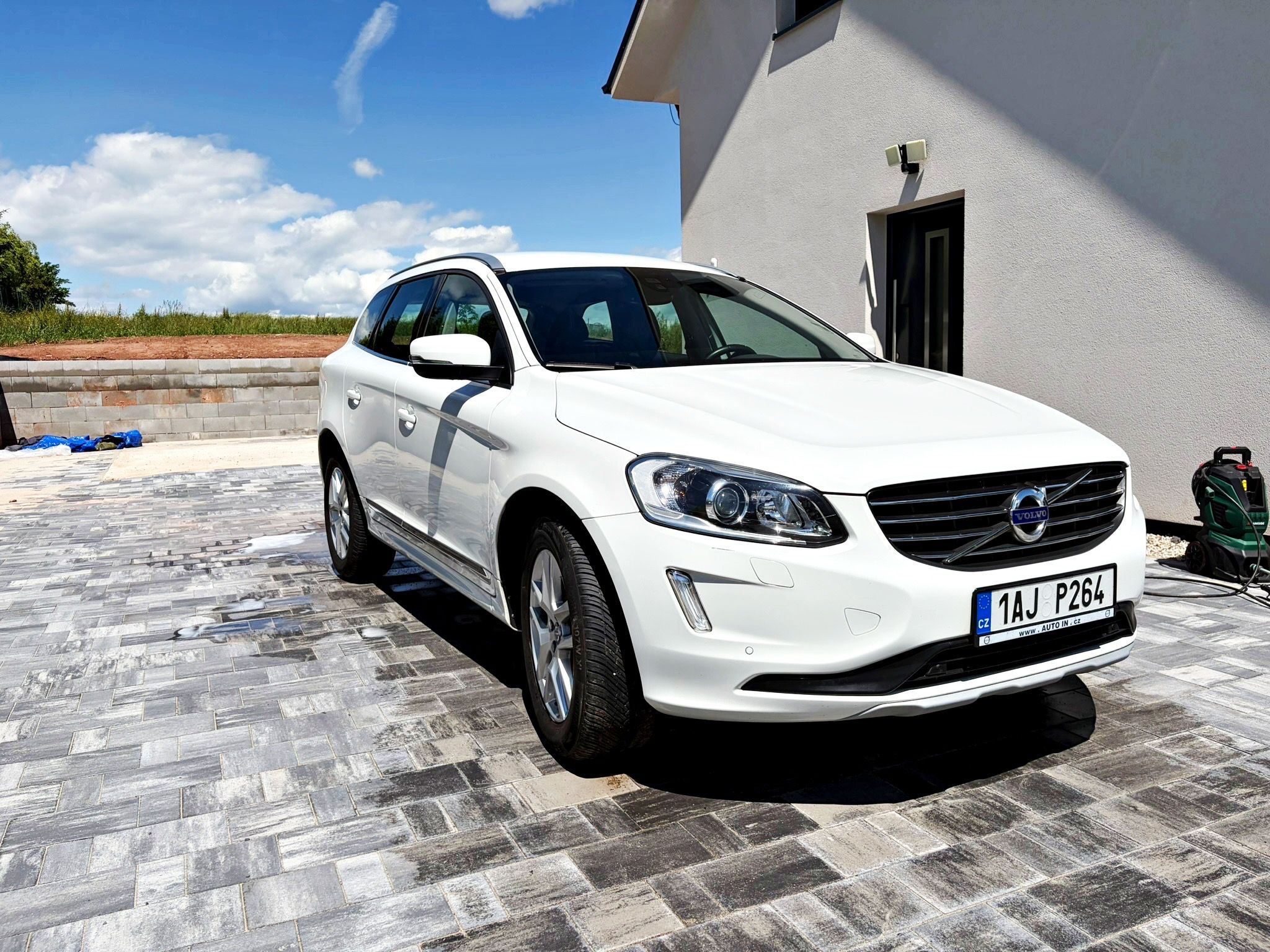 Volvo XC60, D3 Summum Aut TZ nehav DPH - fotka 2