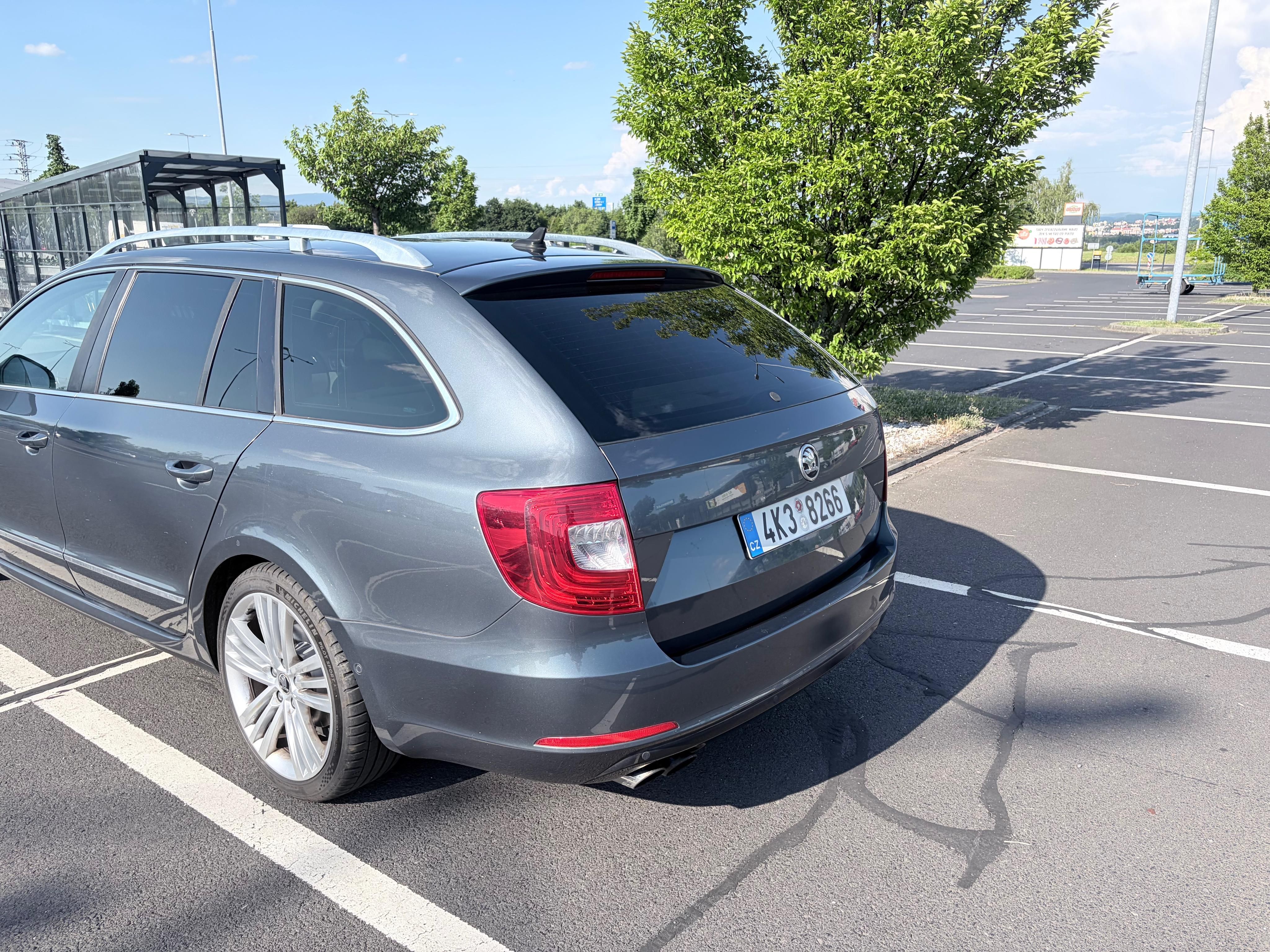 Škoda Superb, Plná servisní historie - fotka 3