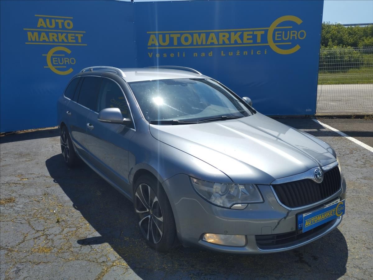 Škoda Superb, 2,0 - fotka 3