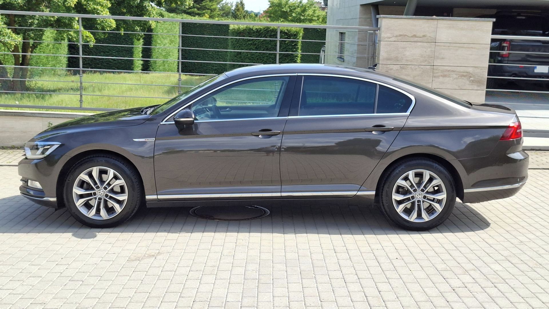 Volkswagen Passat, 2.0 TDi Highline 4Motion DSG - fotka 3