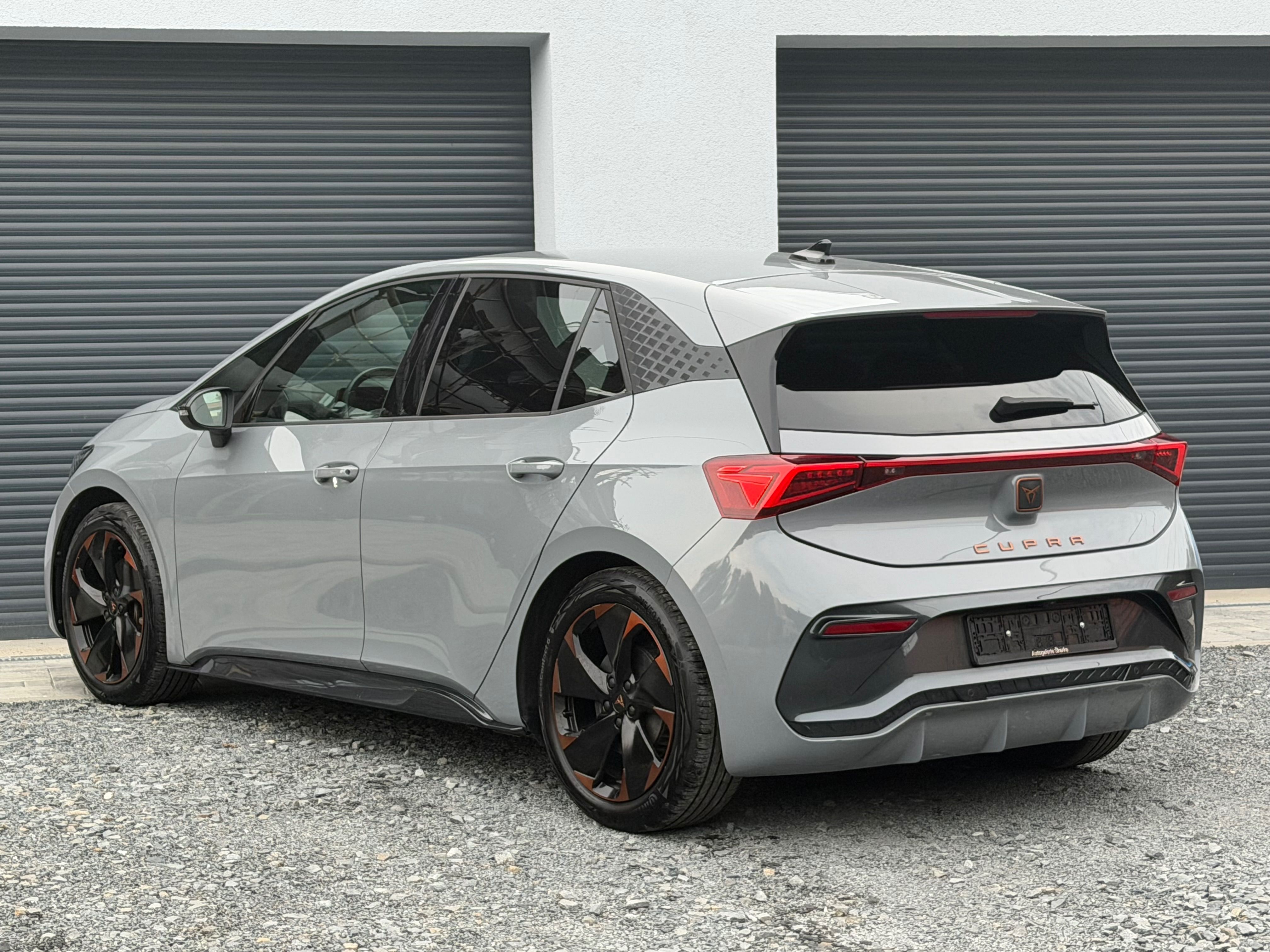 Cupra Born, BORN 62kwh 150KW KAMERA VYHŘEV - fotka 4