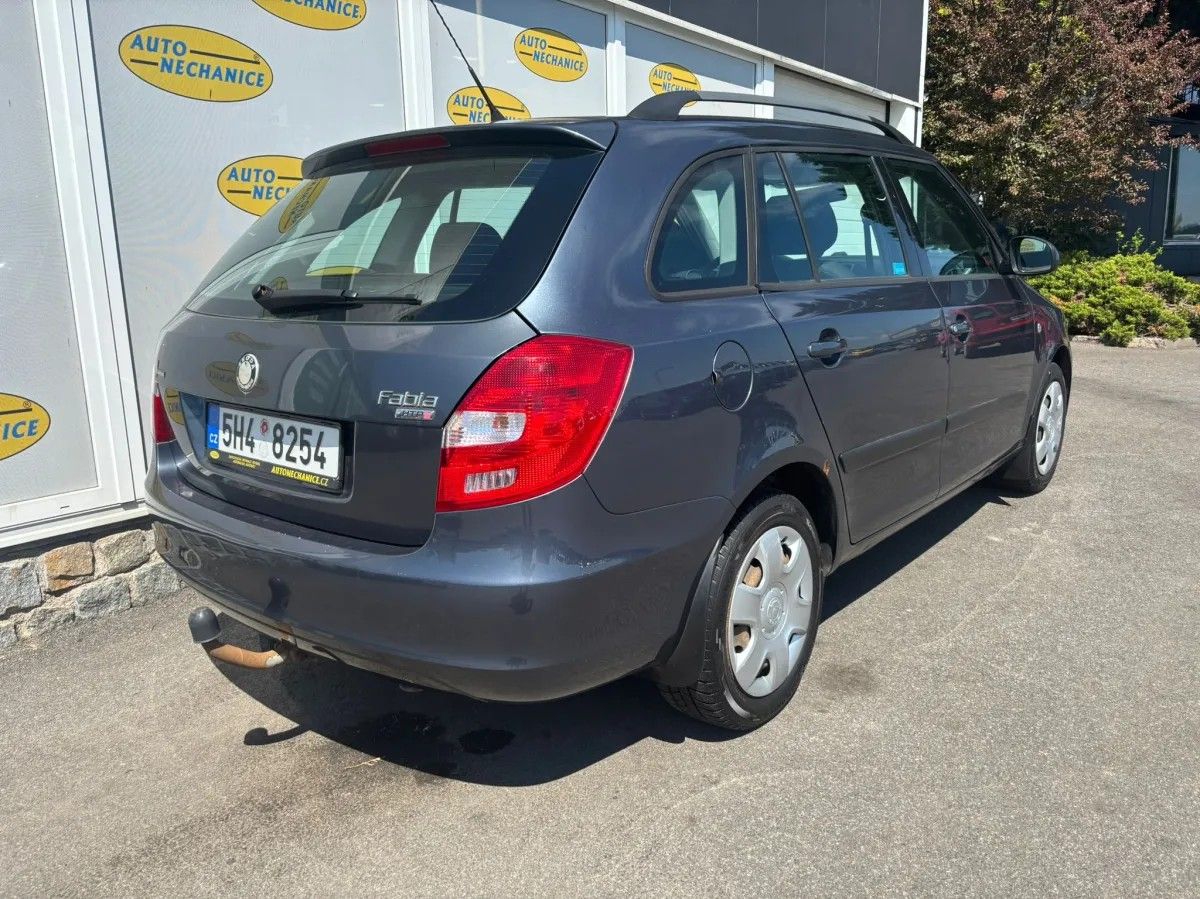 Škoda Fabia, 1.2 12 V - fotka 4