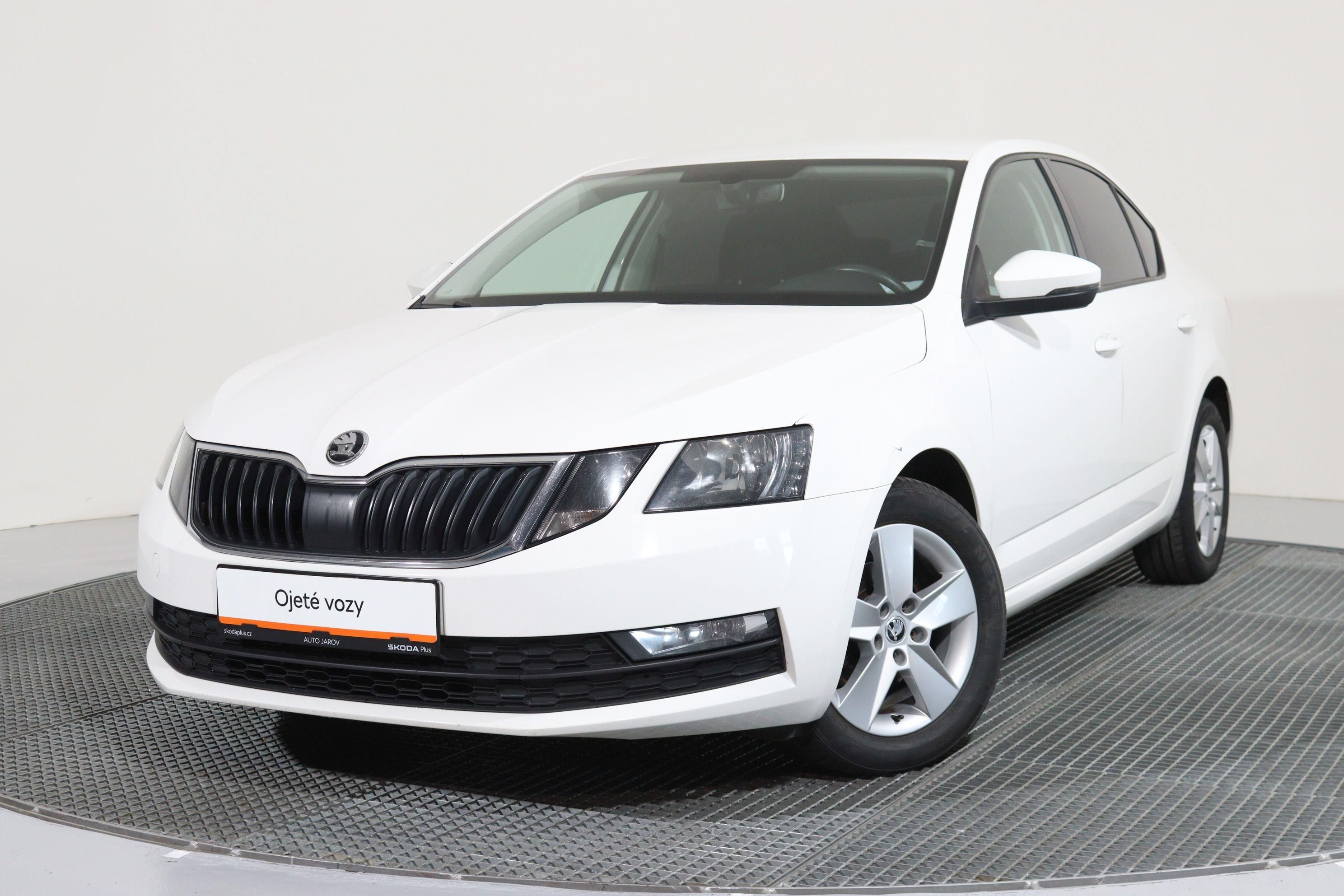Škoda Octavia, AMBITION 1,6 TDI/ TAŽNÉ Z.,LED