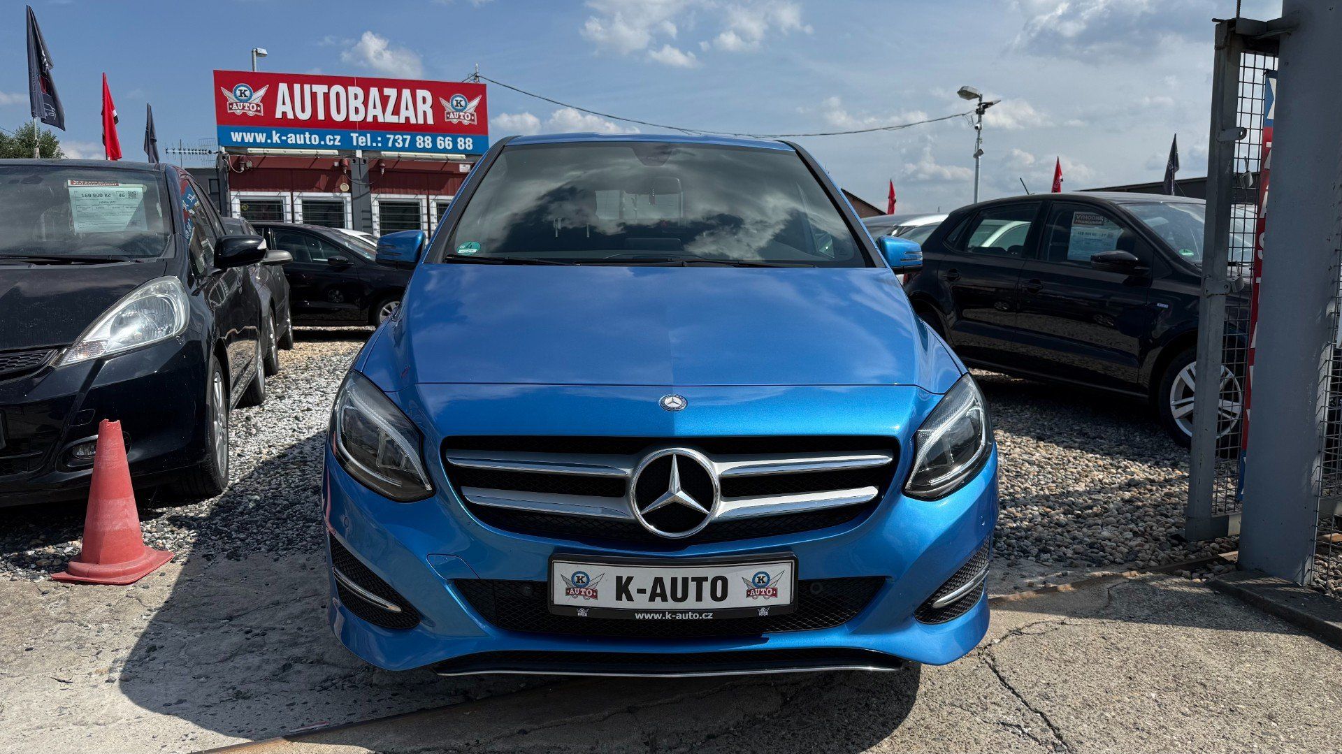 Mercedes-Benz Třídy B, 200d 100kW*LED*Servis*Stav* - fotka 2
