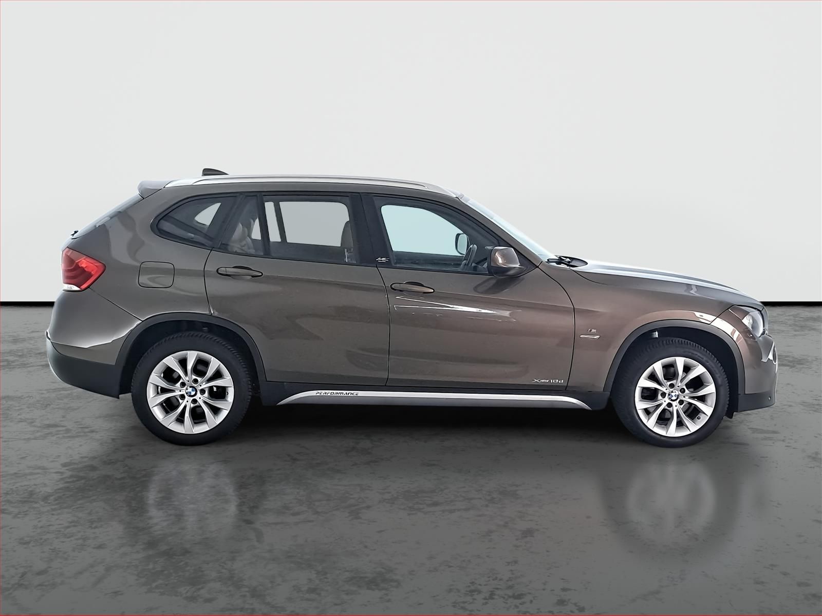 BMW X1, xDrive18d, 4X4, Serv.kniha - fotka 6