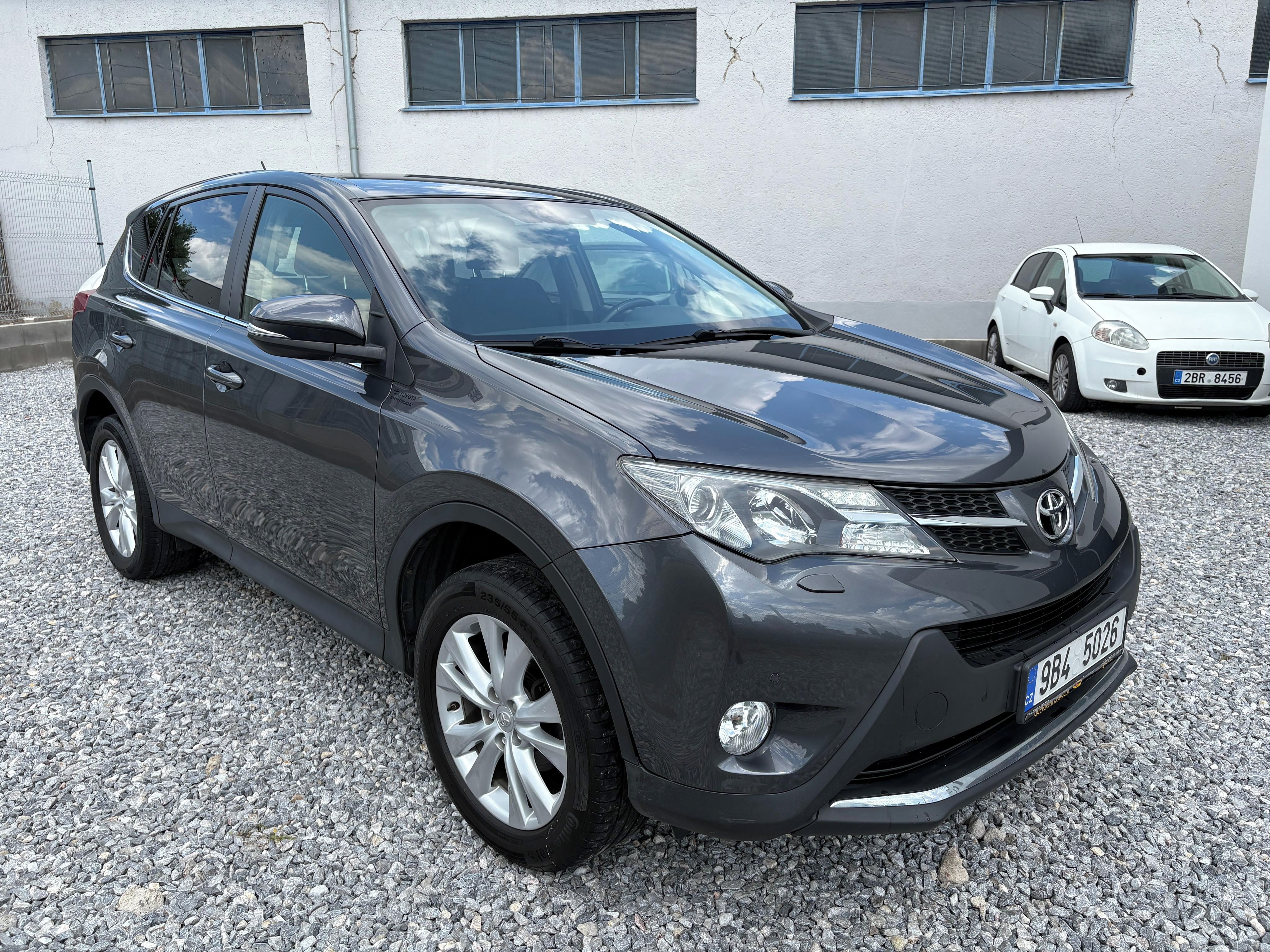 Toyota Rav4, 2.0VVT-i AWD - fotka 3