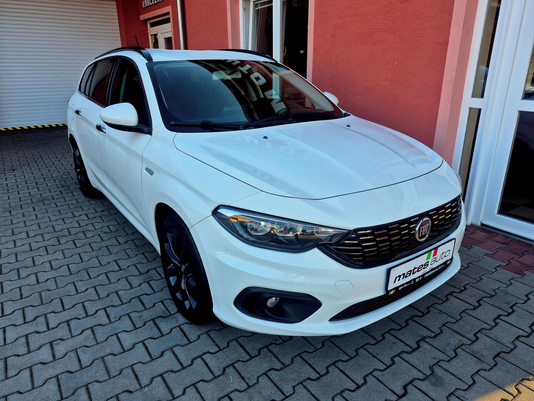 Fiat Tipo, 1.4 T-JET 88kw Lounge - fotka 4