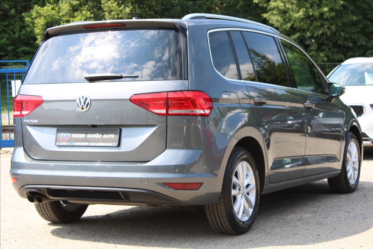 Volkswagen Touran, 1,4 TSI  ČR,1.MAJ,DPH,AUTOMAT - fotka 5