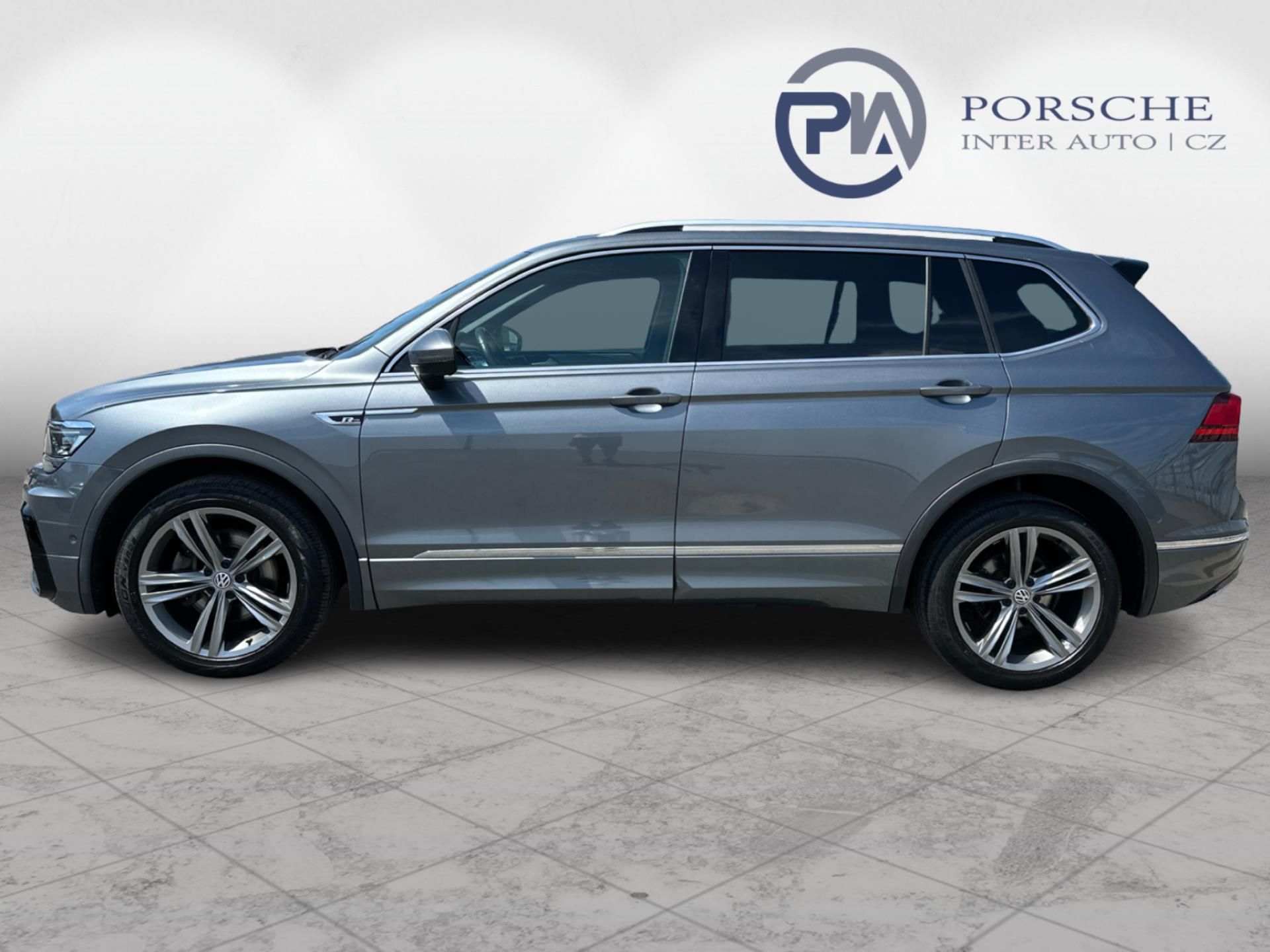 Volkswagen Tiguan Allspace, R-Line Allmotion 162kW DSG - fotka 3