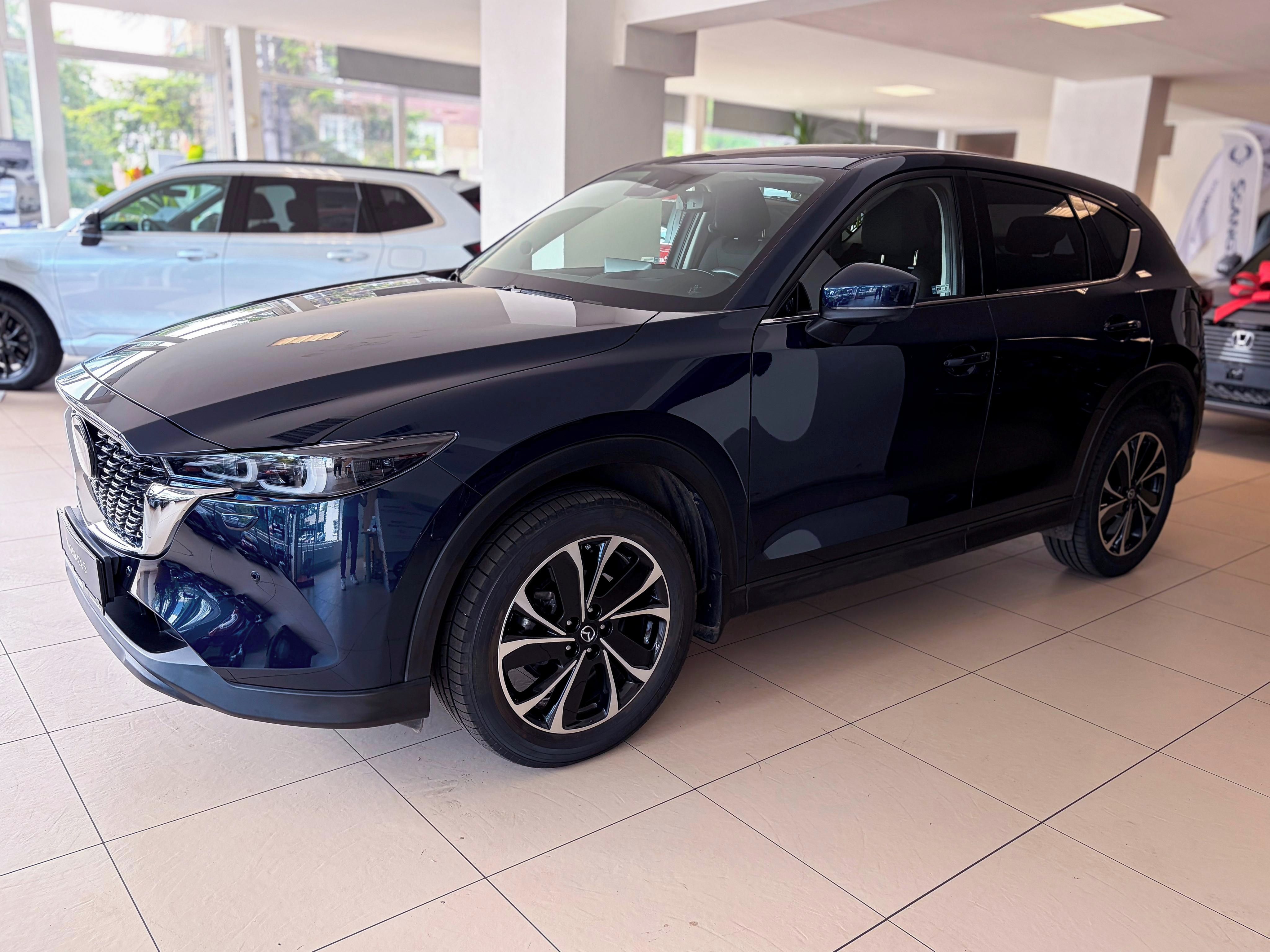 Mazda CX-5, 2,5i Revolution AT 4x4 1. maj. - fotka 6