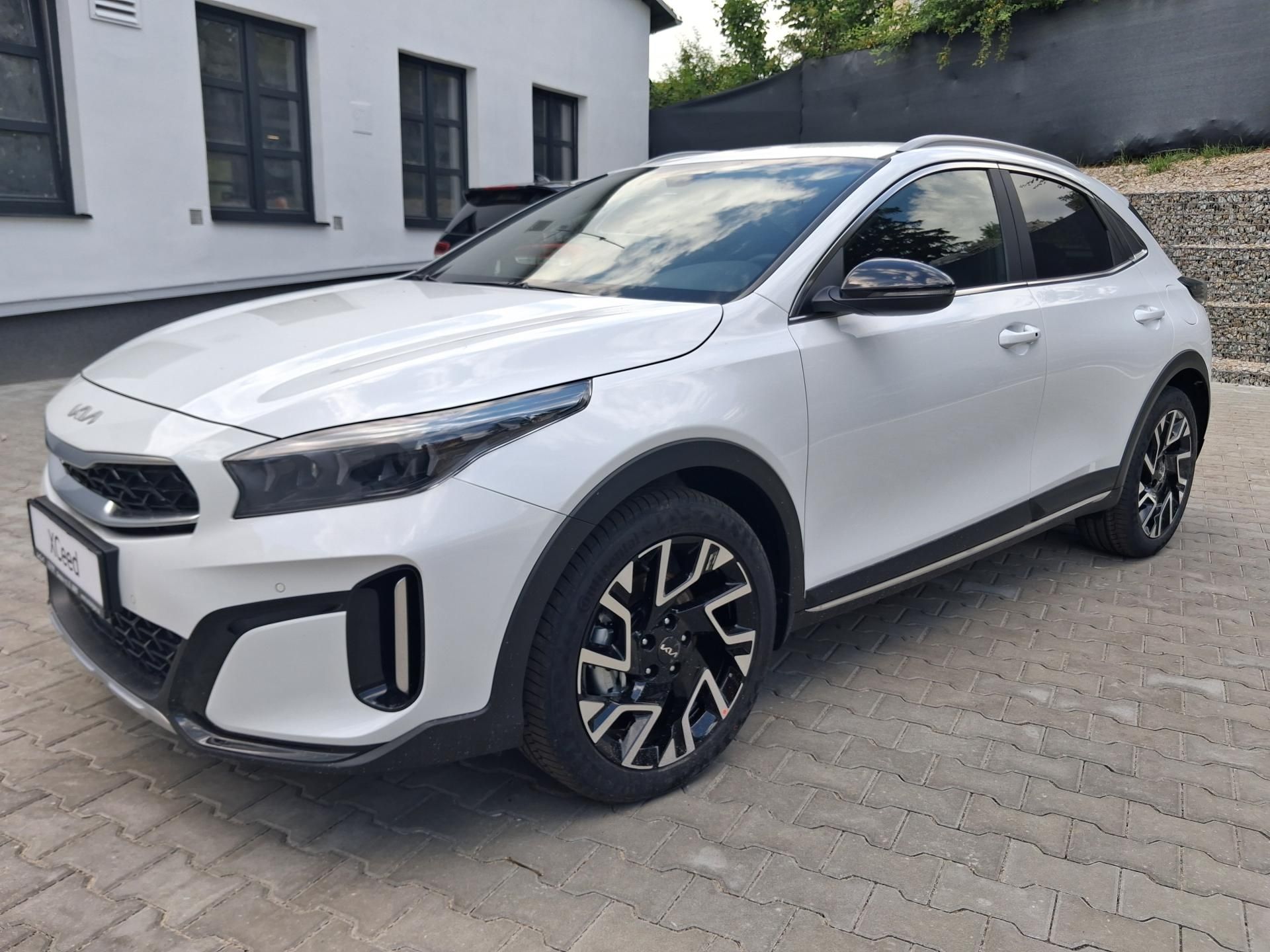 Kia XCee´d, 1,6 T-GDi GPF 7DCT STEEL EDIT - fotka 4