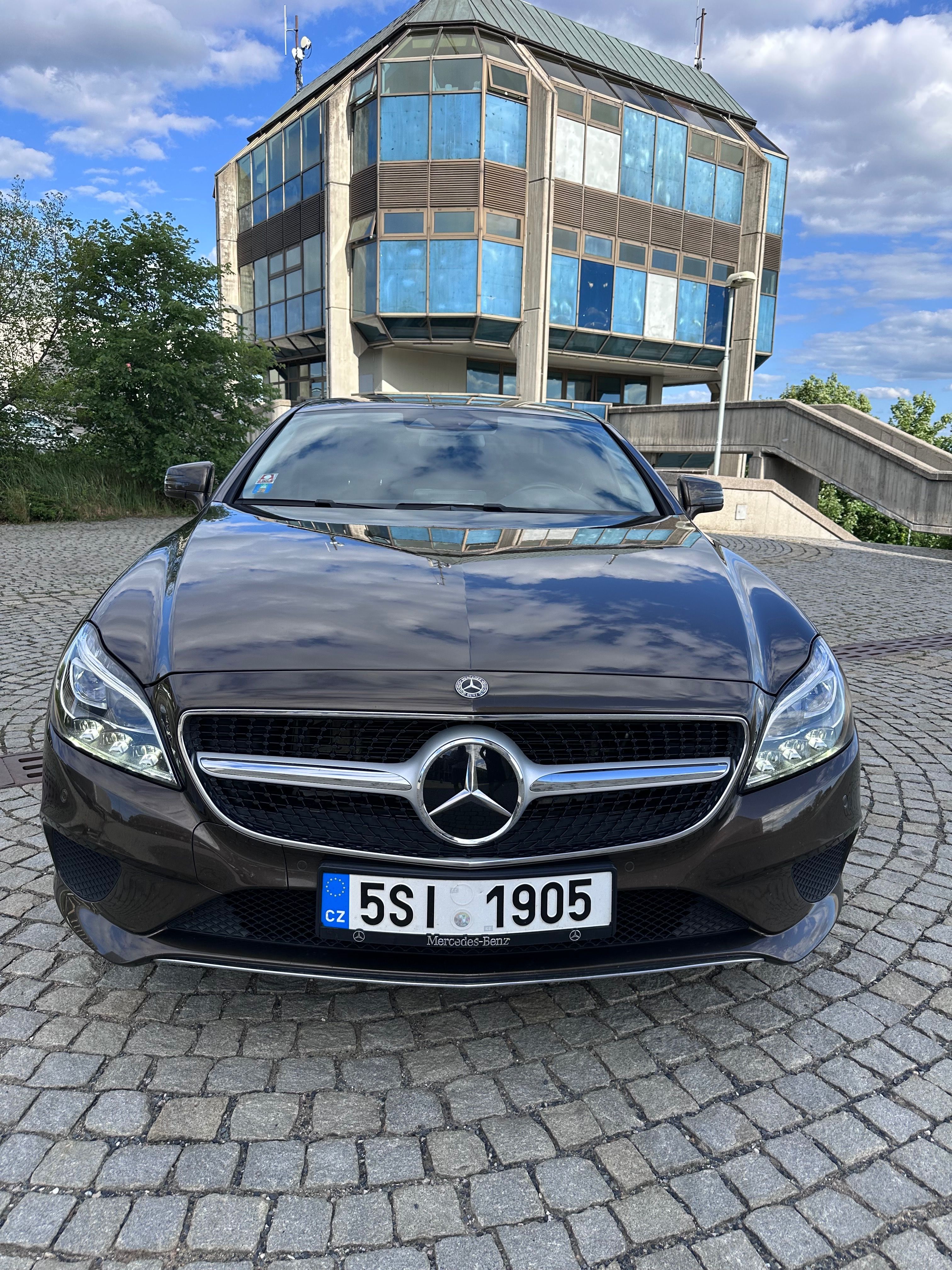 Mercedes-Benz CLS, 3.0 190kw - fotka 2