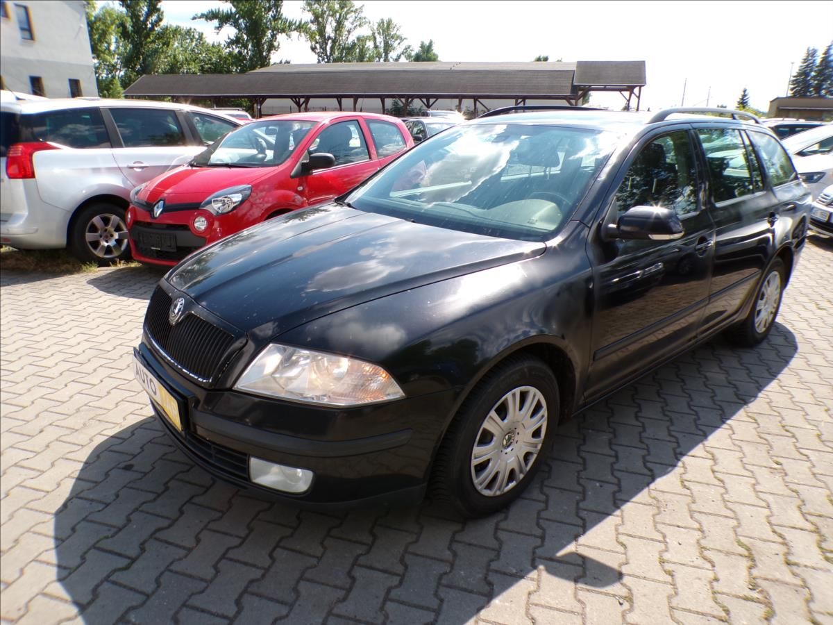 Škoda Octavia, 1,9 TDI  TAŽNÉ ZAŘÍZENÍ - fotka 2
