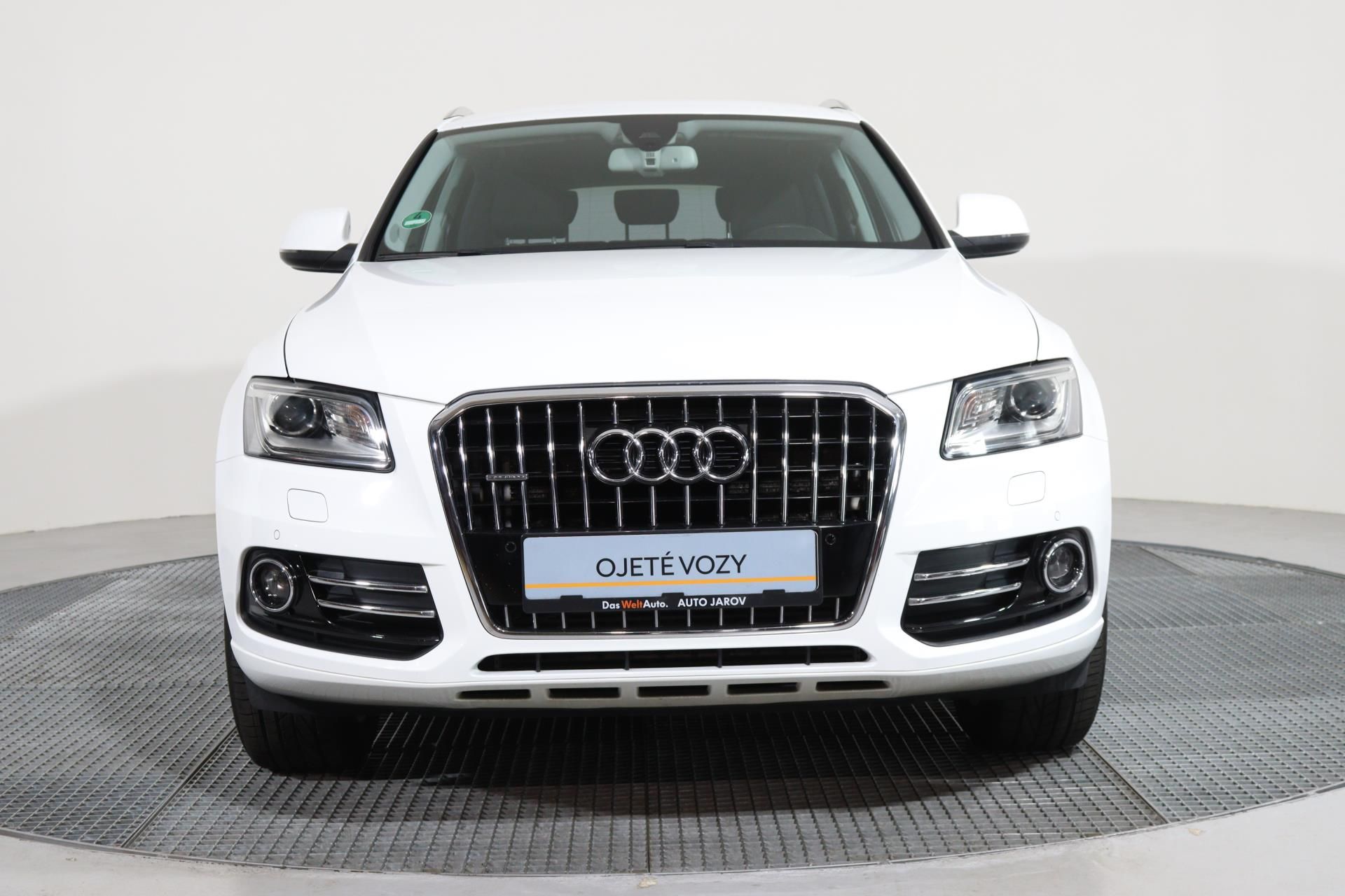Audi Q5, 2.0 TDI quattro Stronic - fotka 4