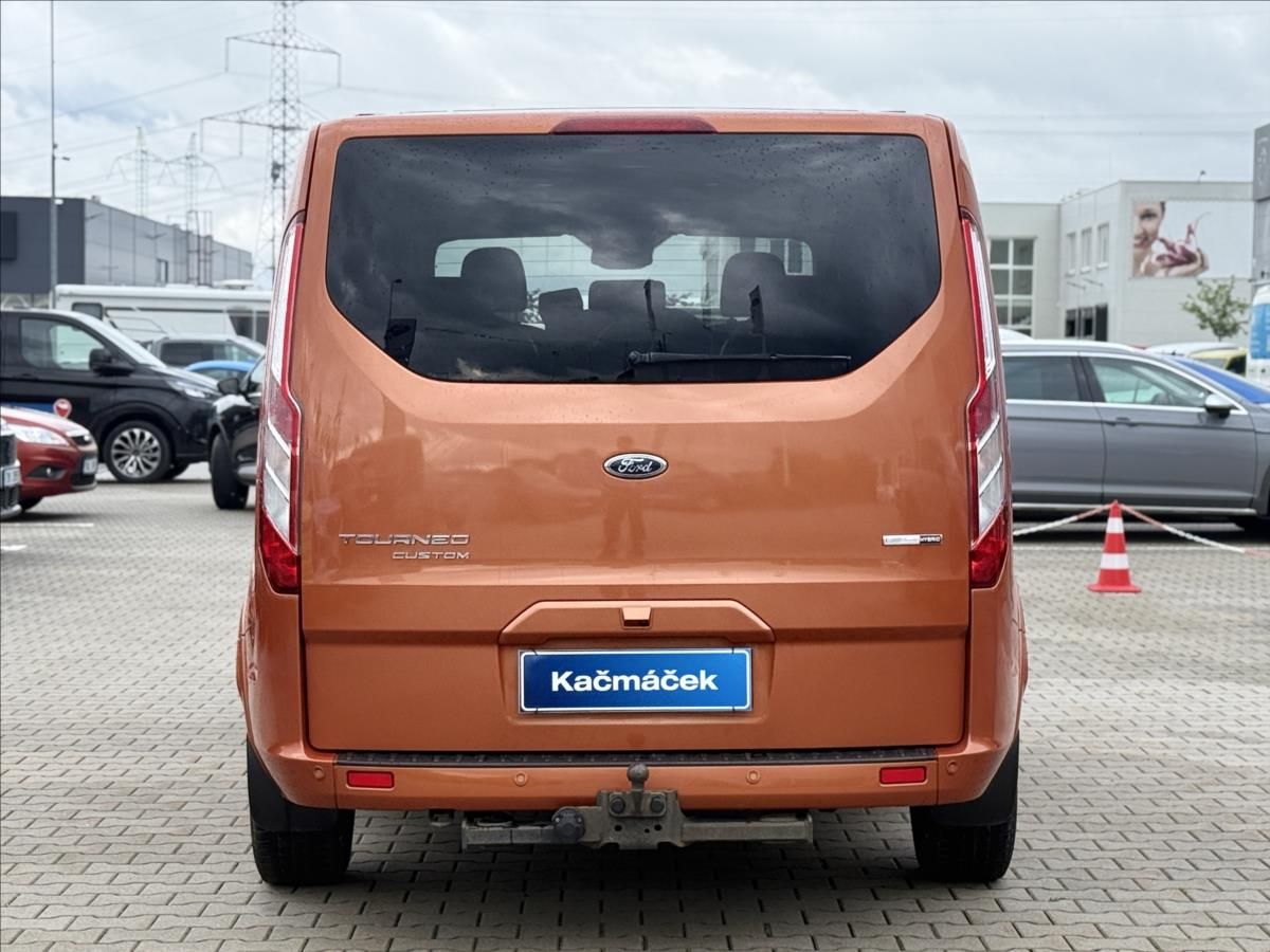 Ford Tourneo Custom, 2,0 EcoBlue 136 kW Titanium X - fotka 4
