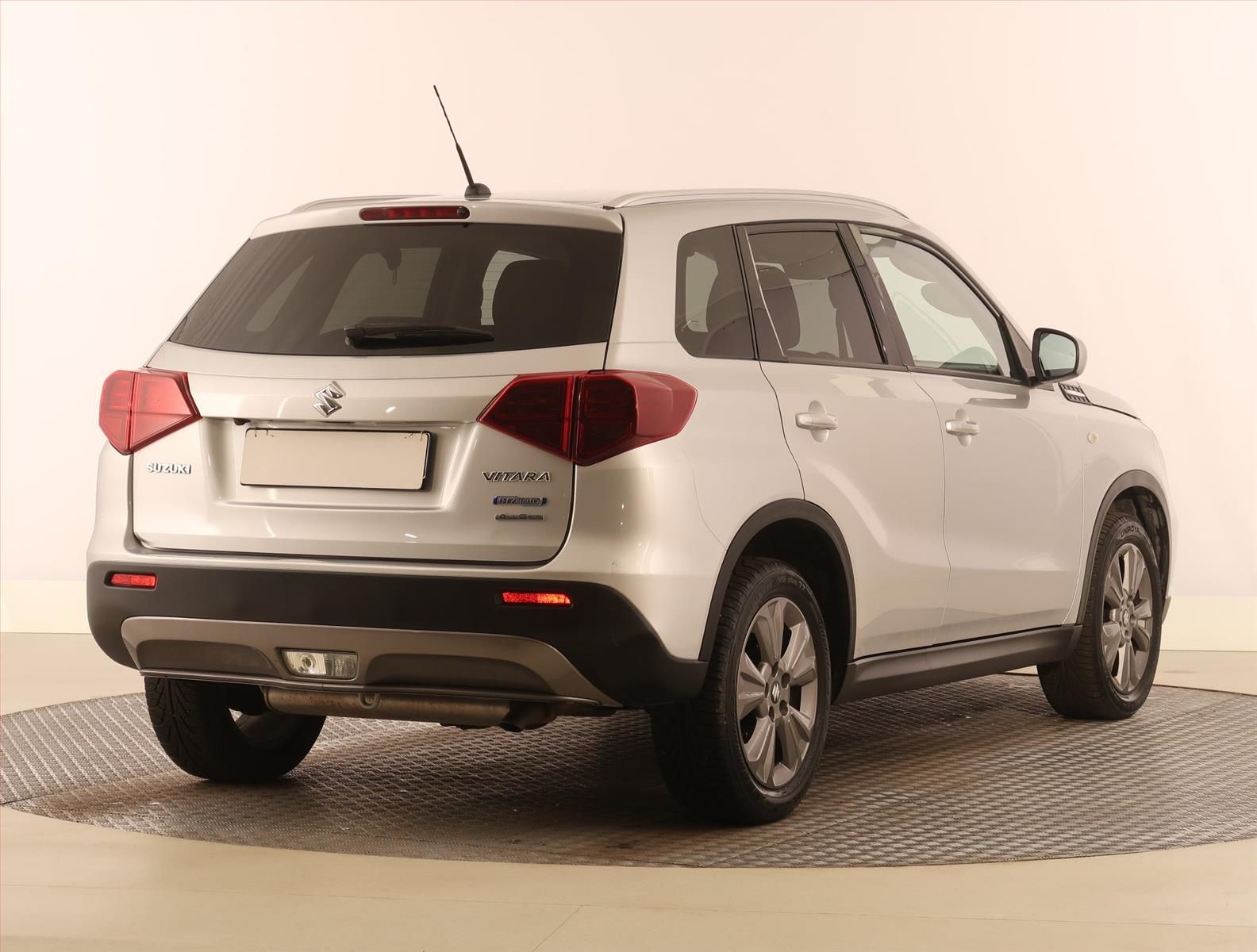 Suzuki Vitara, 1.4 BoosterJet, GL +, 4X4 - fotka 5