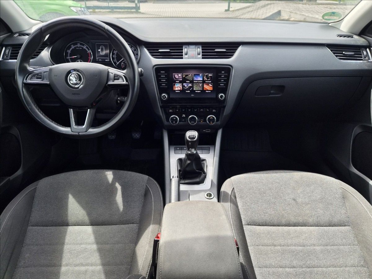 Škoda Octavia, 1,5 TSi STYLE *FullLED*NAVI* - fotka 6