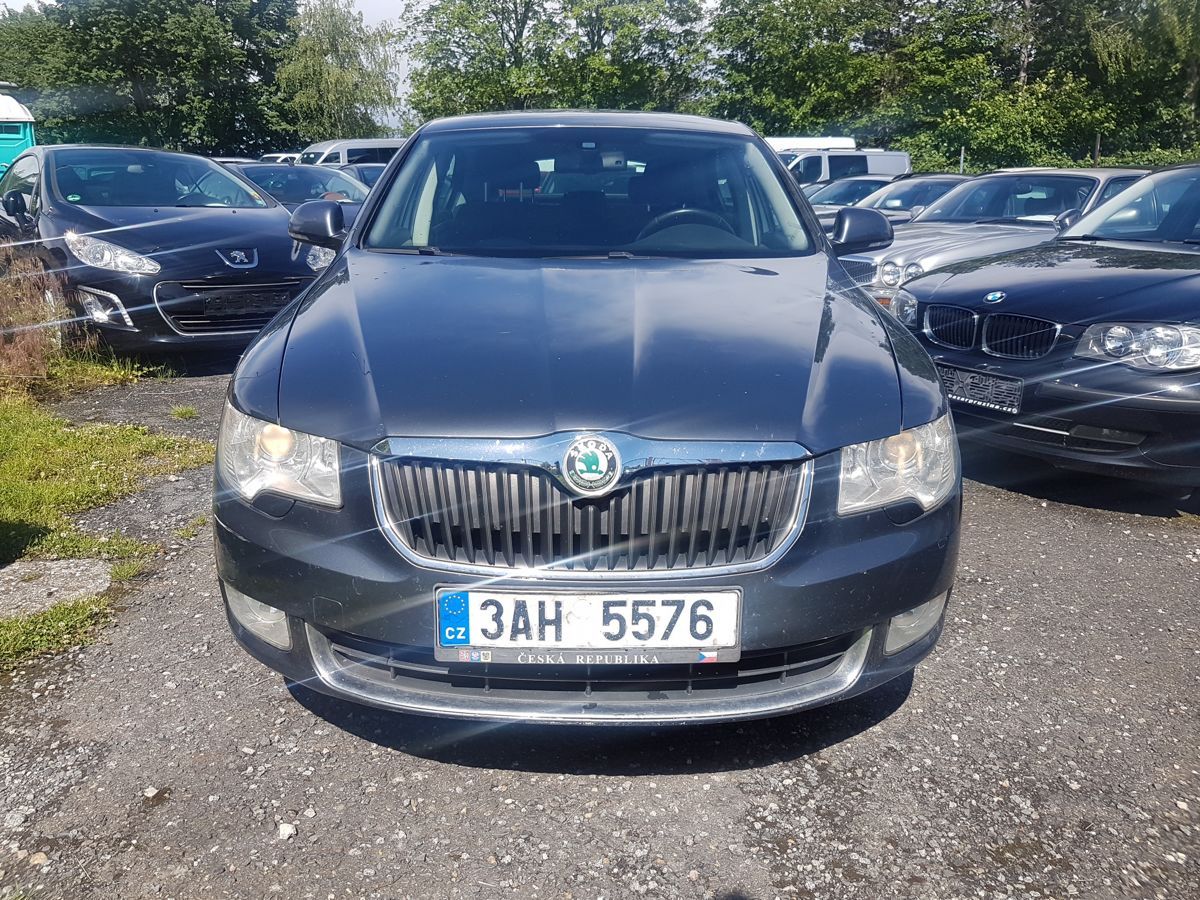 Škoda Superb, 2.0TDi 125KW MANUÁL - fotka 2