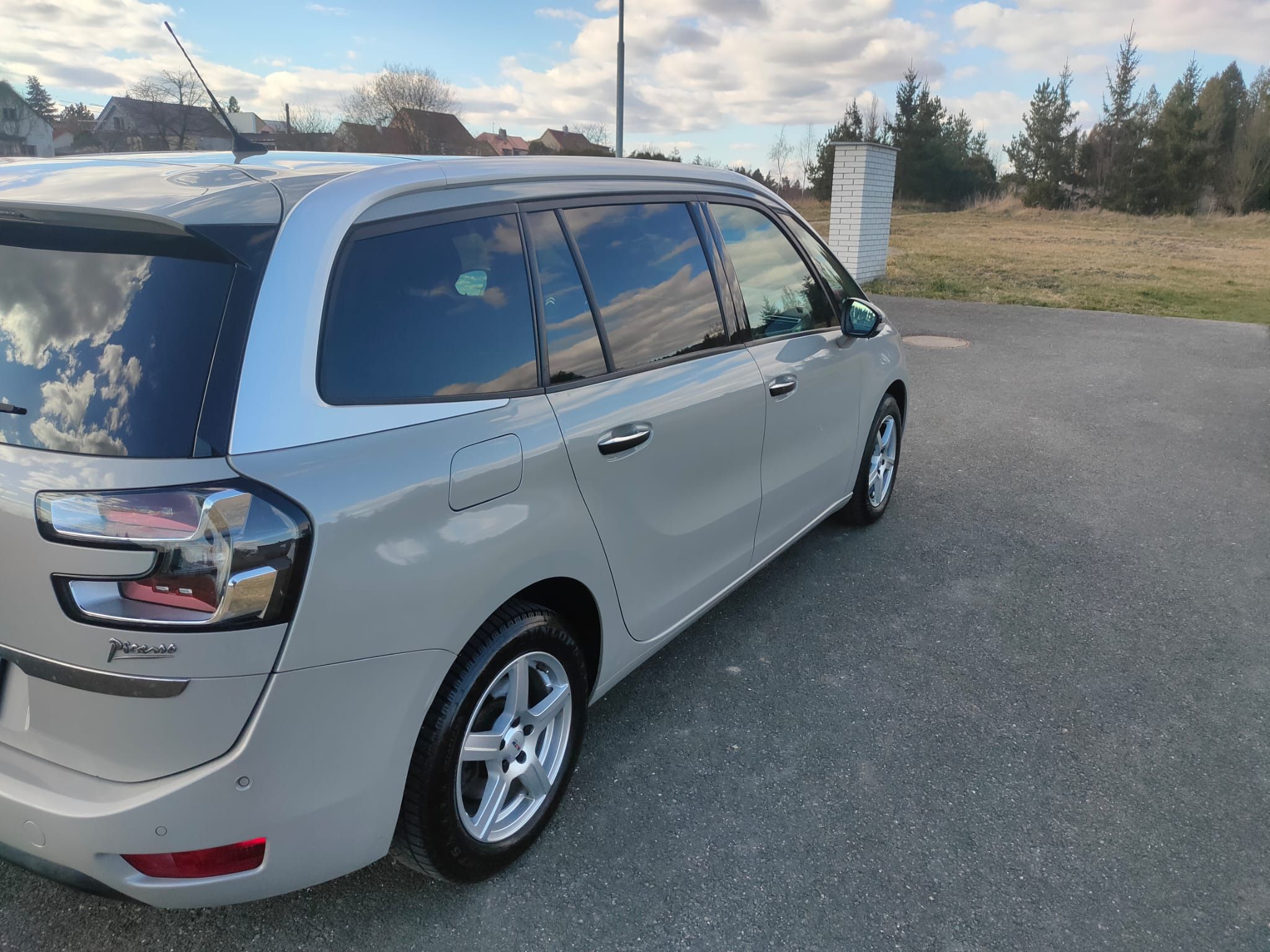 Citroën C4 Picasso, Citroën Grand C4 Picasso 2.0 - fotka 6