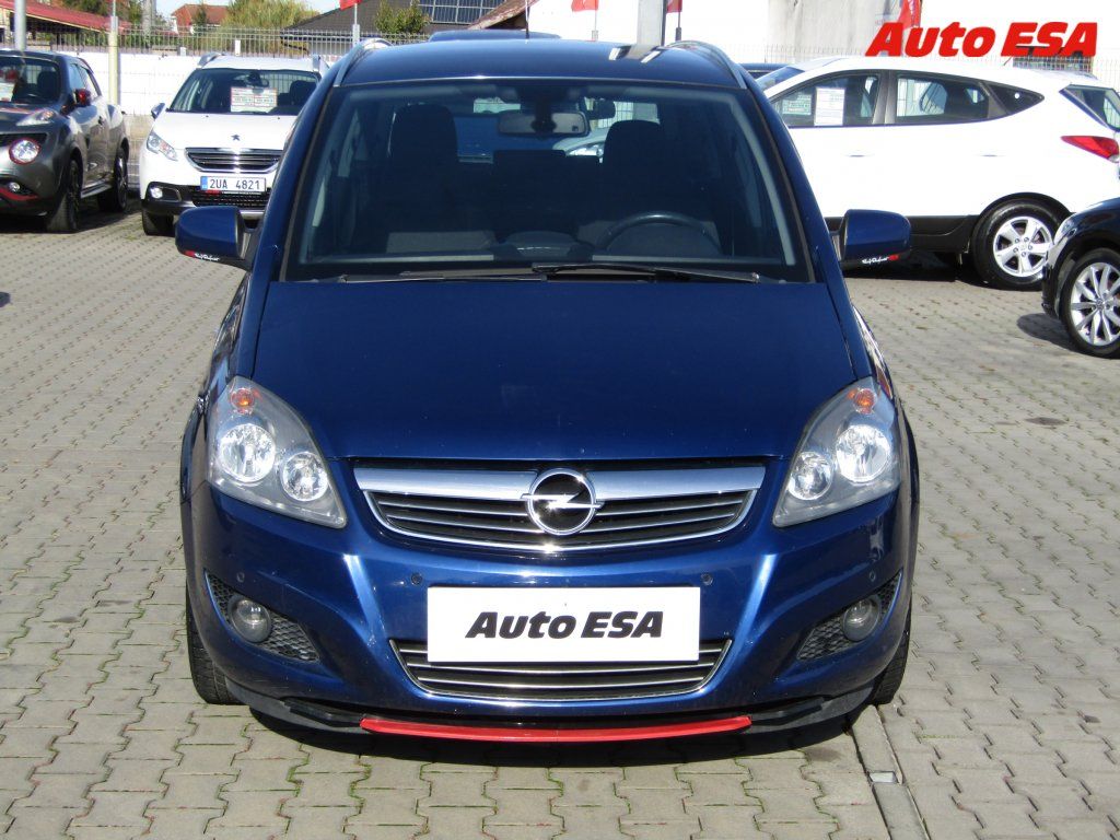 Opel Zafira, 1.8 i,AC,temp - fotka 2